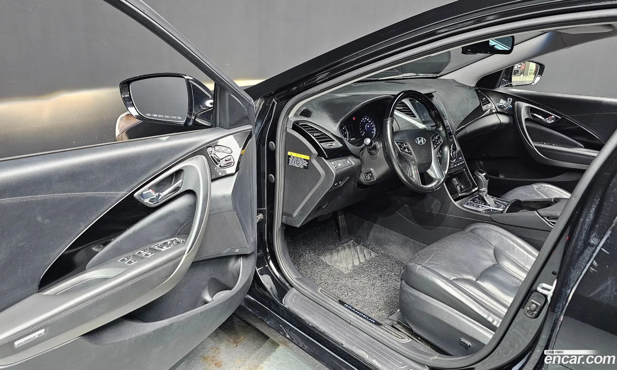 Hyundai Grandeur HG 2016 — 20