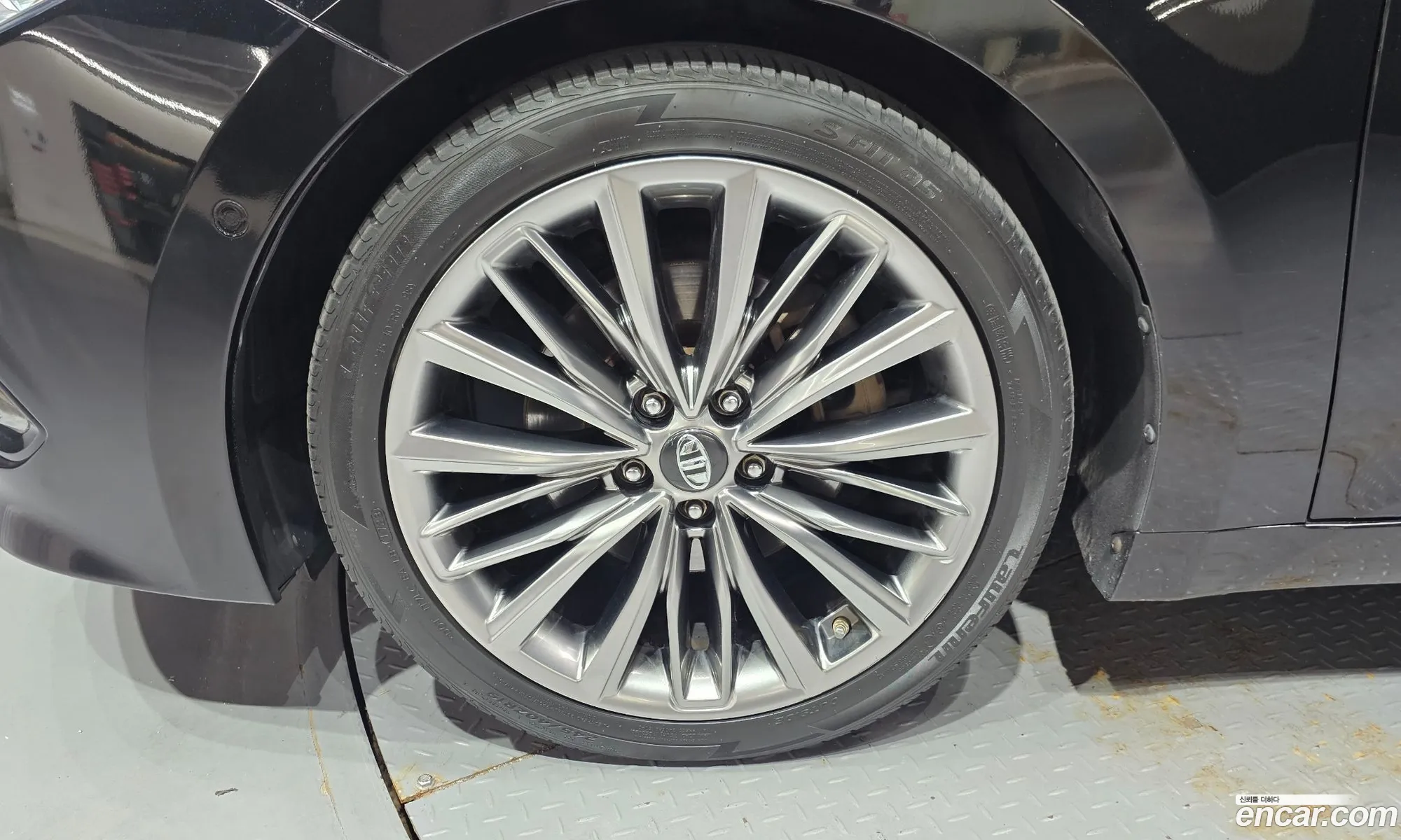 Hyundai Grandeur HG 2016 — 15