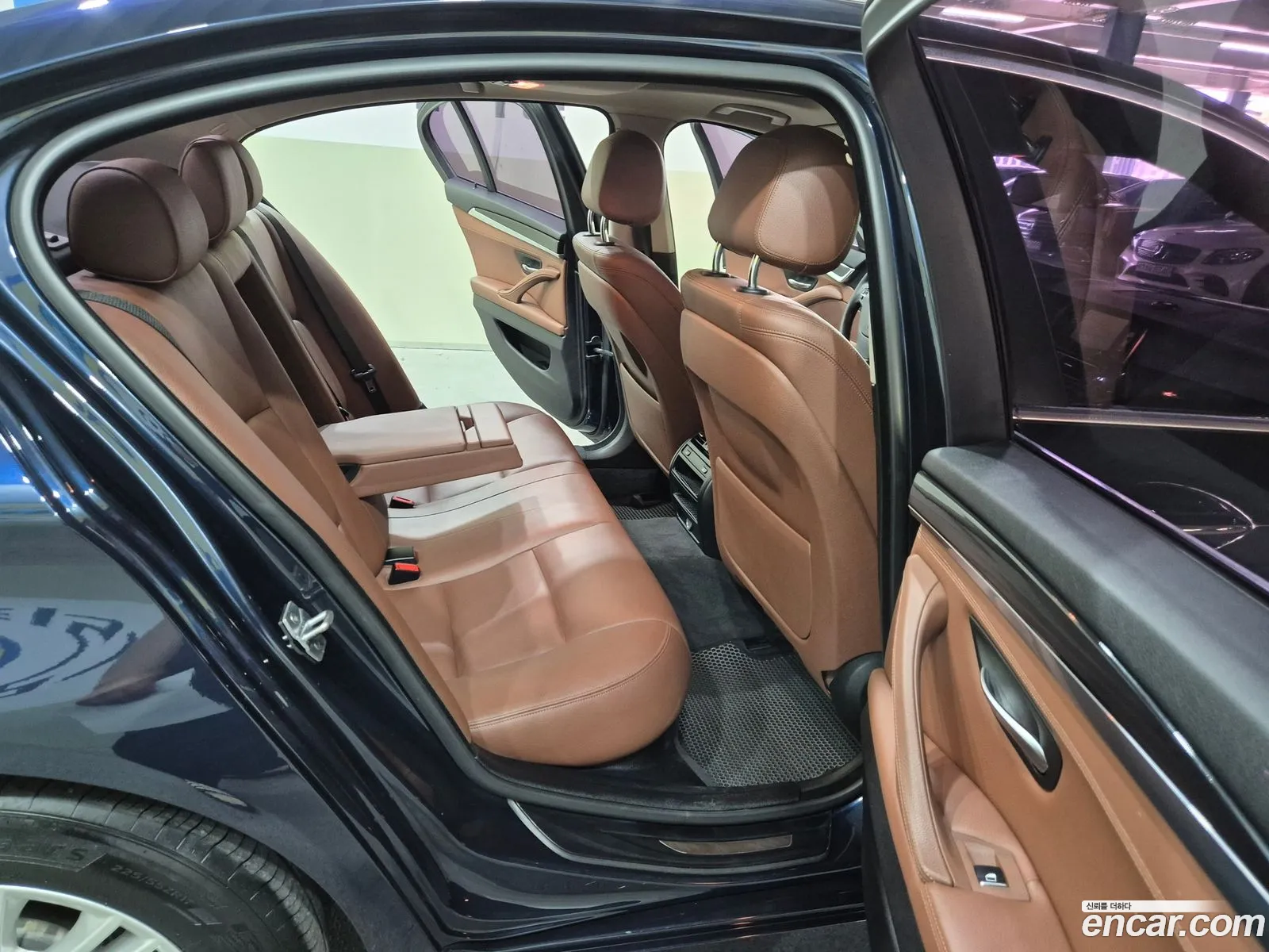 BMW 5 Series 2014 — 12