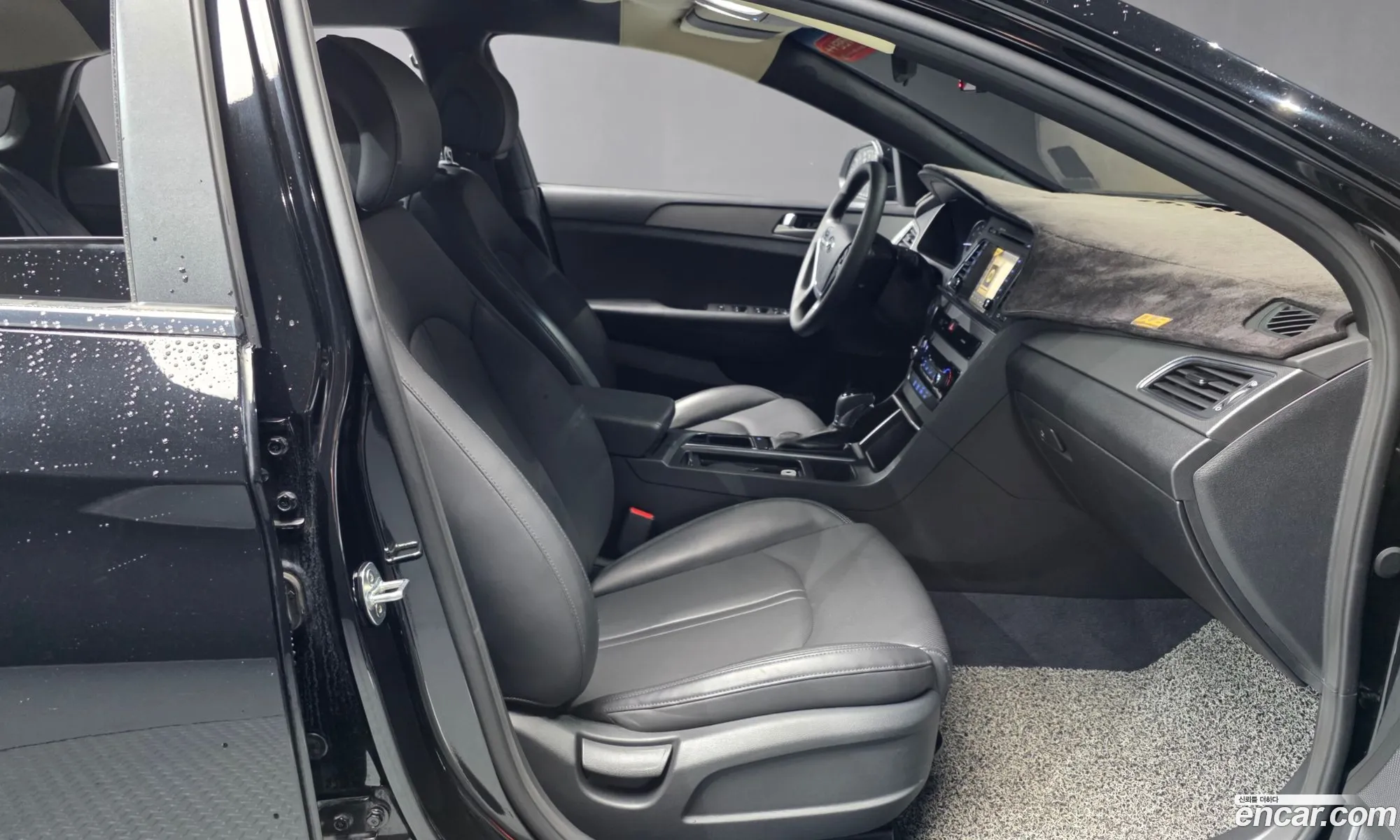 Hyundai LF Sonata 2015 KMHE341DBFA082604 — 34