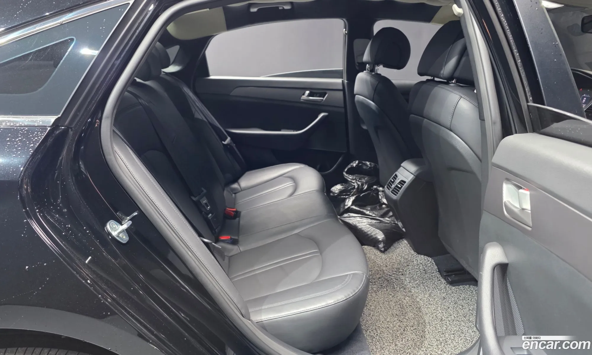 Hyundai LF Sonata 2015 KMHE341DBFA082604 — 32