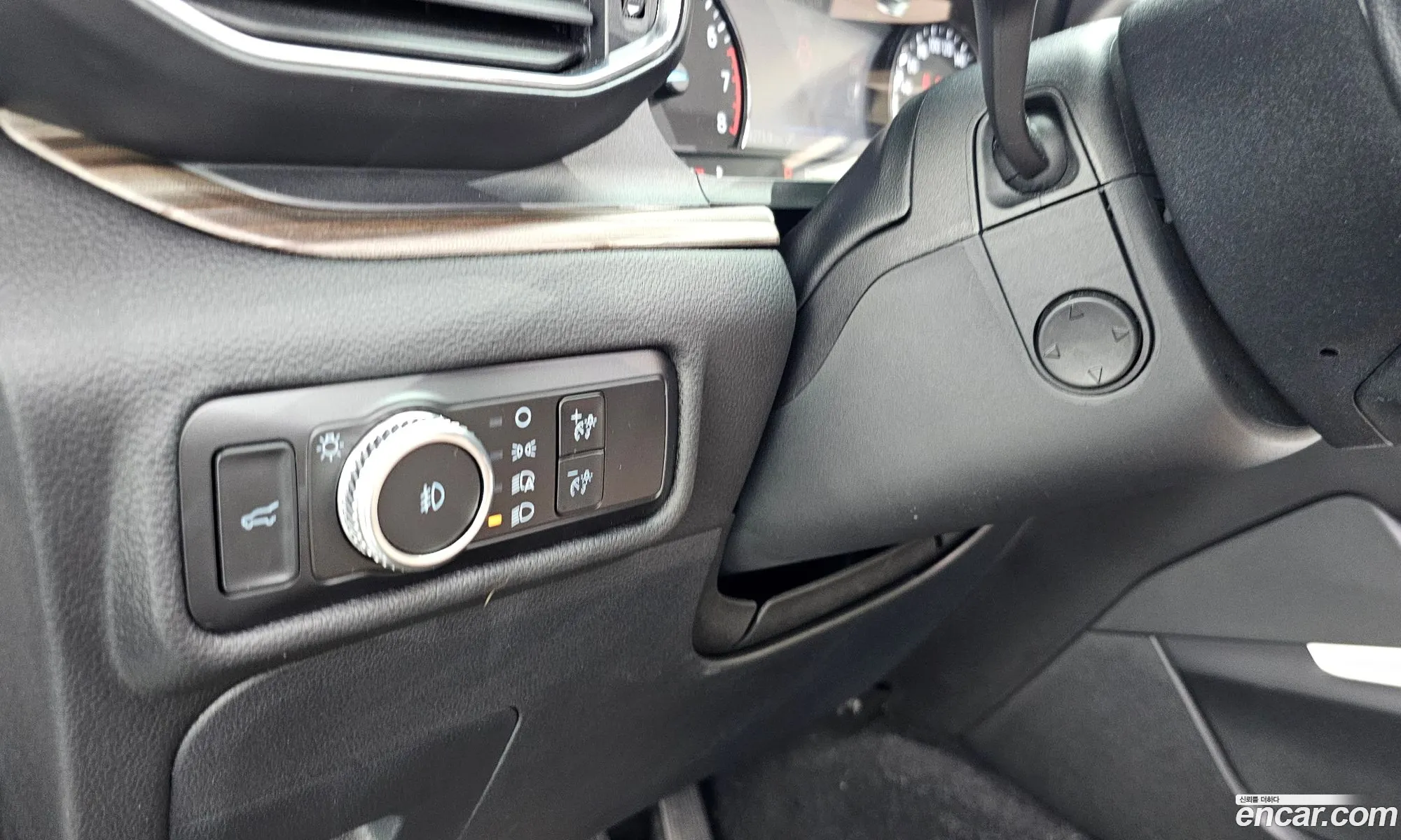Ford Explorer 6th Gen 2023 1FMSK8FH8PGA39530 — 17