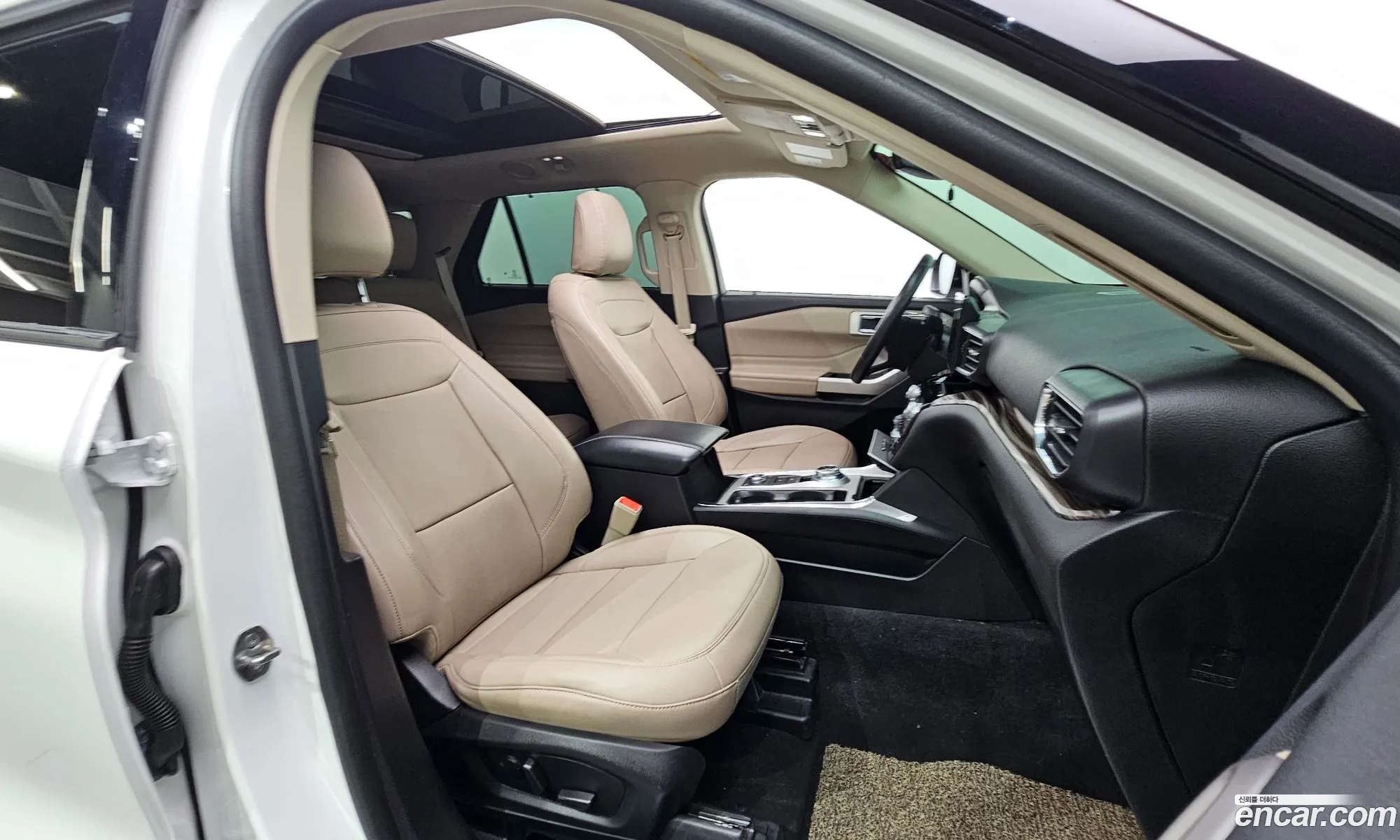 Ford Explorer 6th Gen 2023 1FMSK8FH8PGA39530 — 37