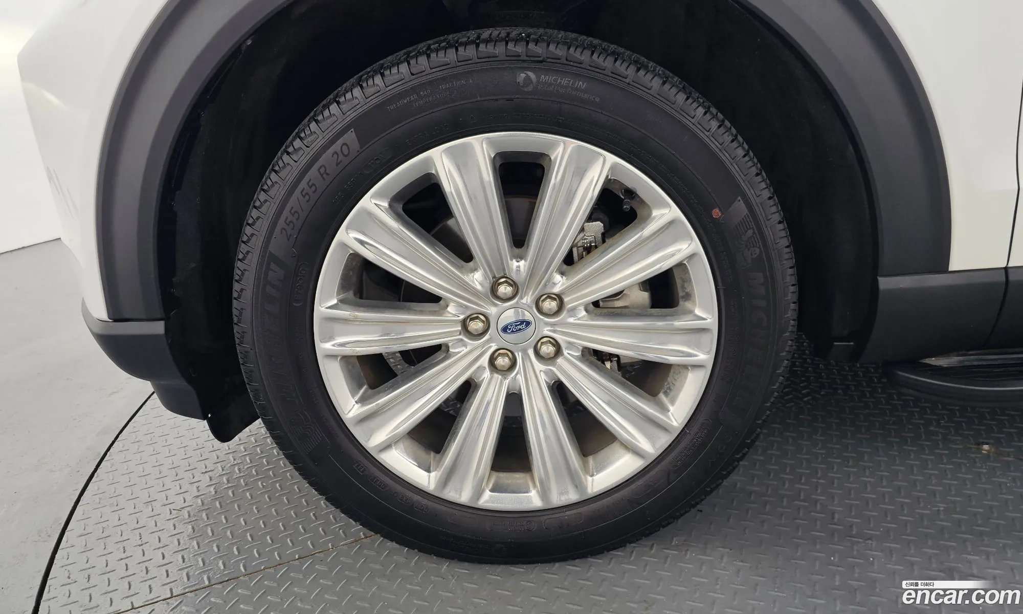 Ford Explorer 6th Gen 2023 1FMSK8FH8PGA39530 — 25