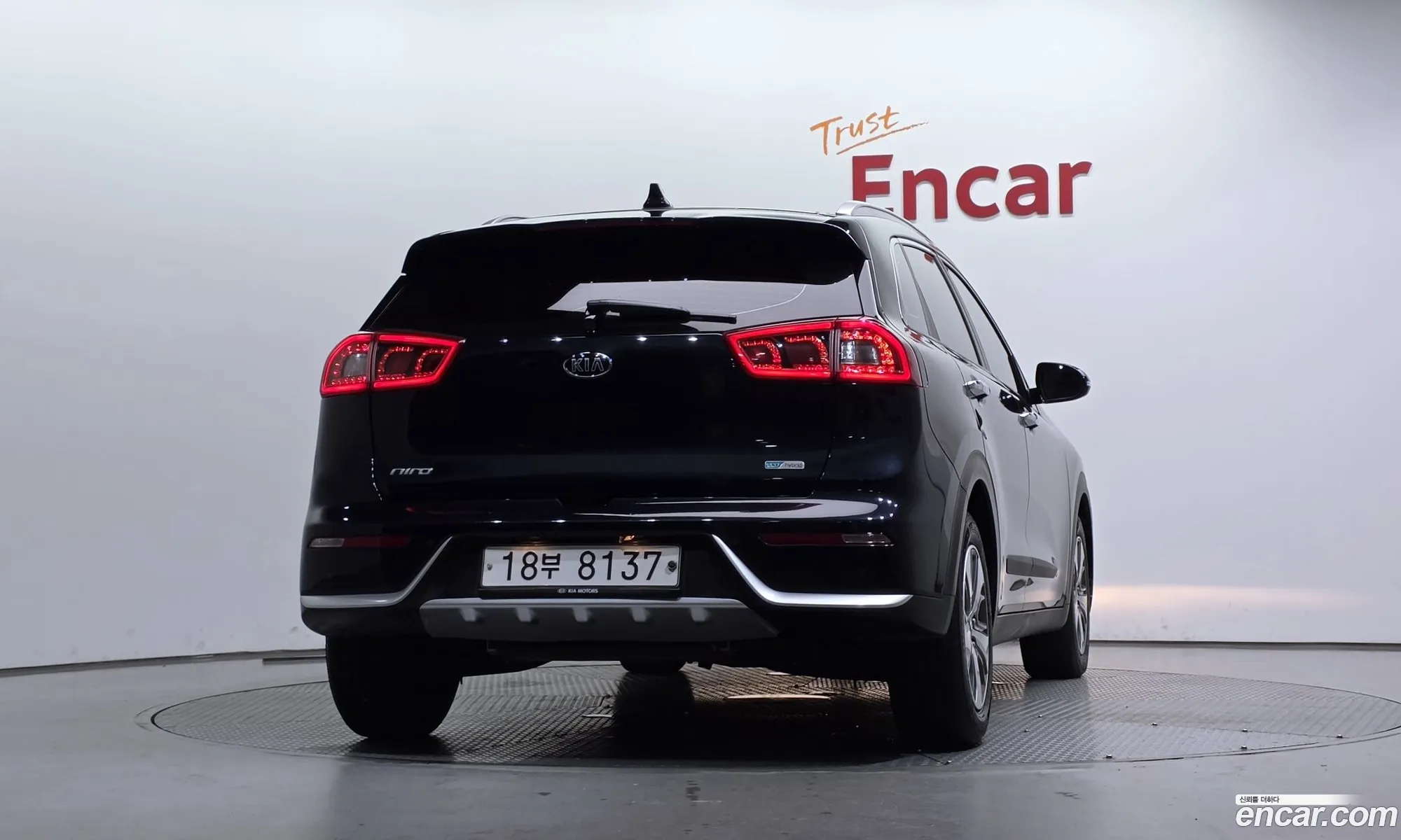 Kia Niro 2016 KNACB81CGHA001401 — 4