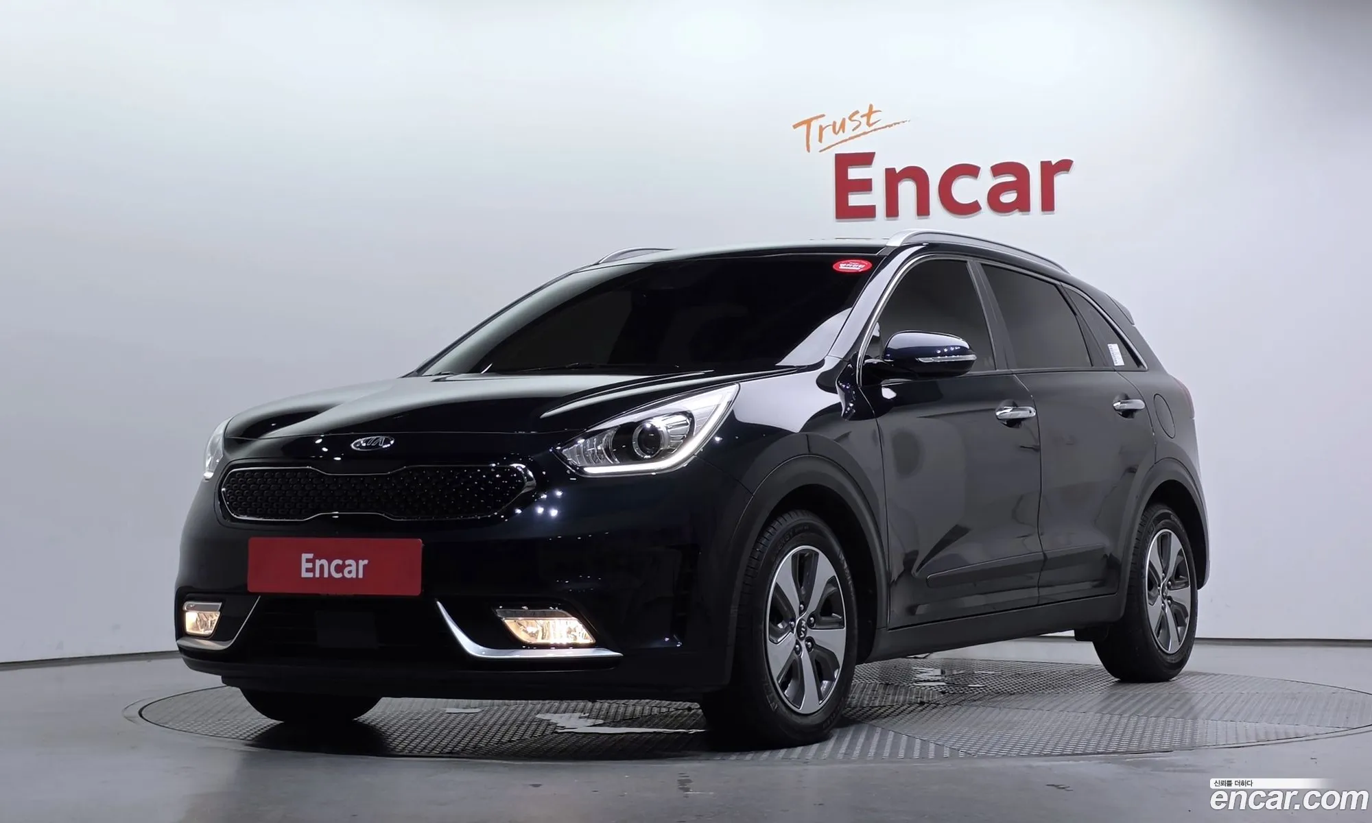 Kia Niro 2016 KNACB81CGHA001401 — 10