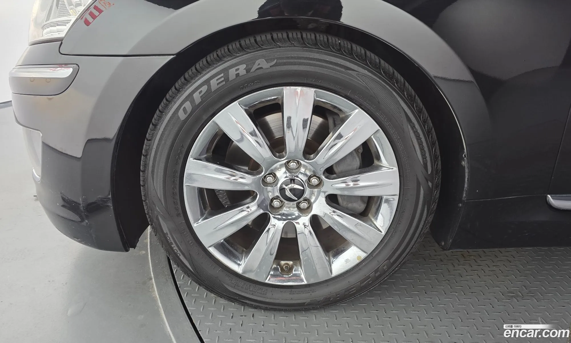 Hyundai Equus 2011 KMHGG41DBCU036847 — 3