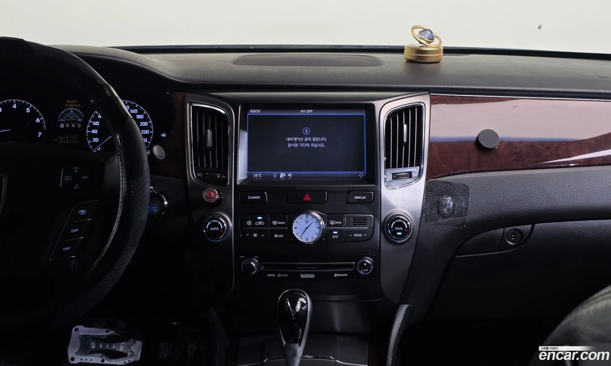 Hyundai Equus 2011 KMHGG41DBCU036847 — 19