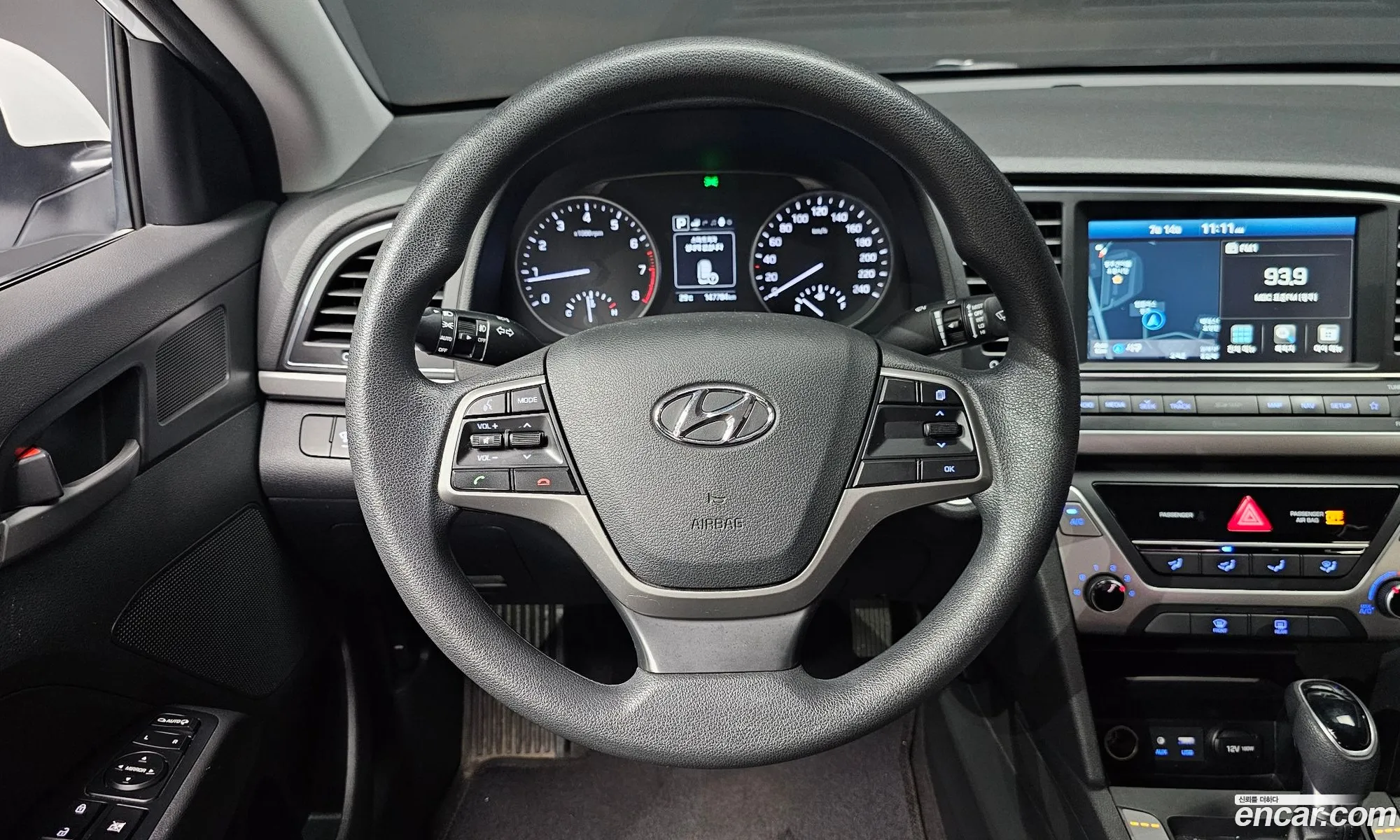 Hyundai Elantra AD 2018 — 15