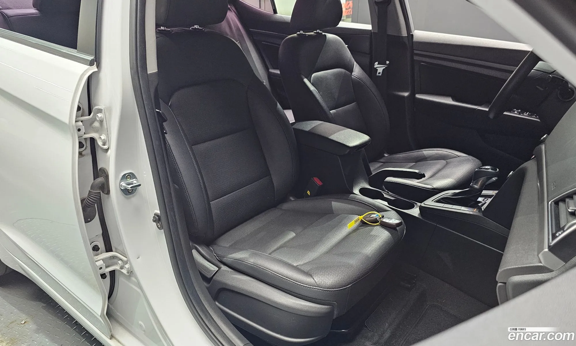 Hyundai Elantra AD 2018 — 20