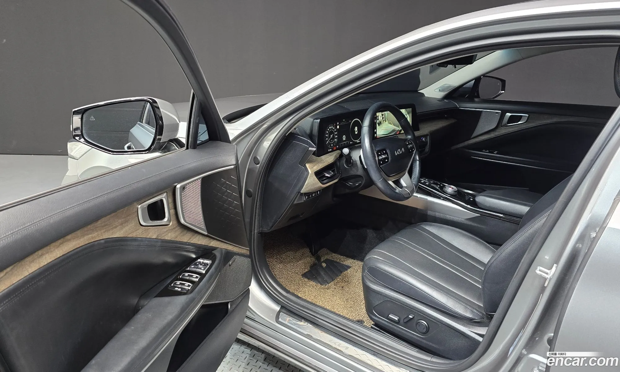 Kia K8 2022 KNAM241BBPA044603 — 11