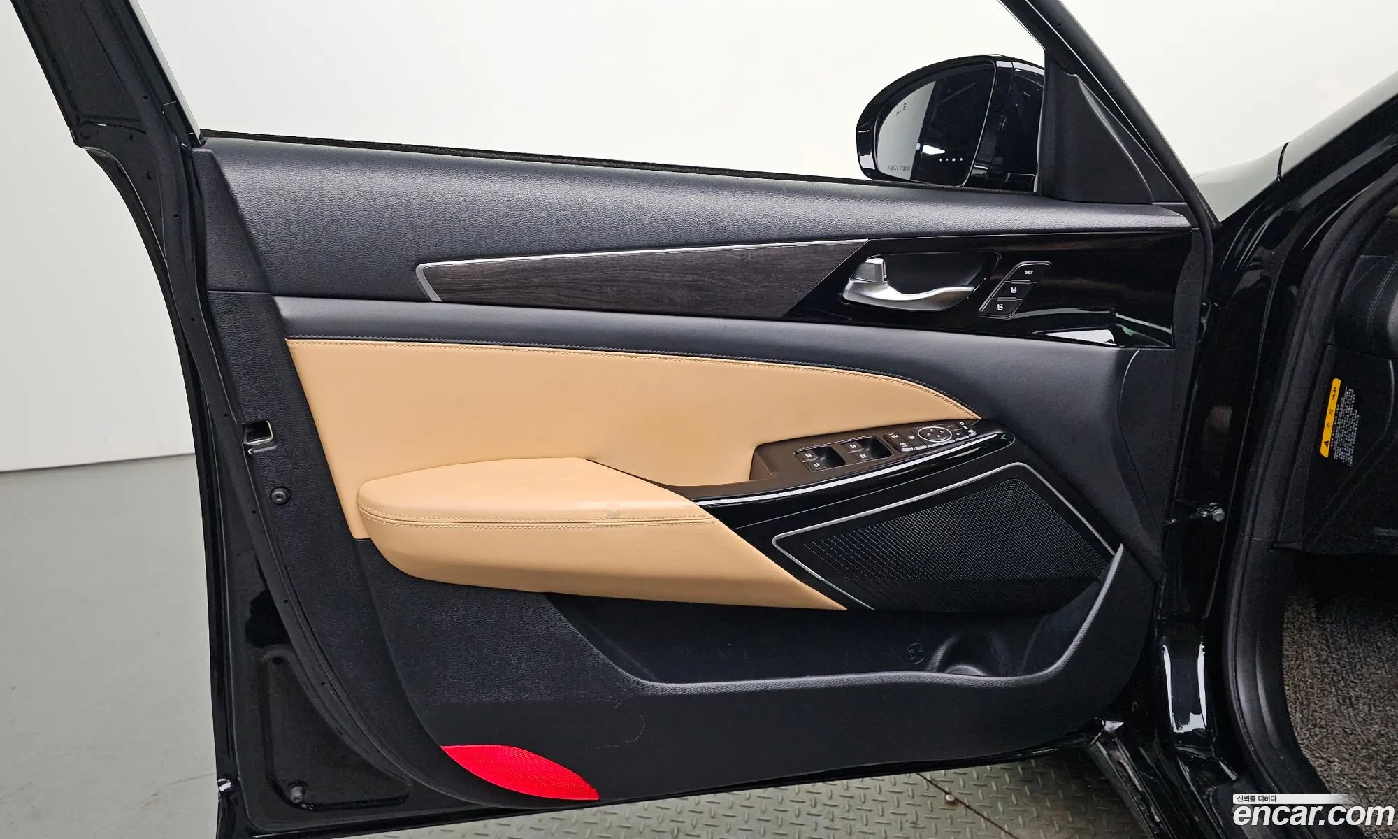 Kia K7 Premier 2019 KNALC41BBLA190358 — 18