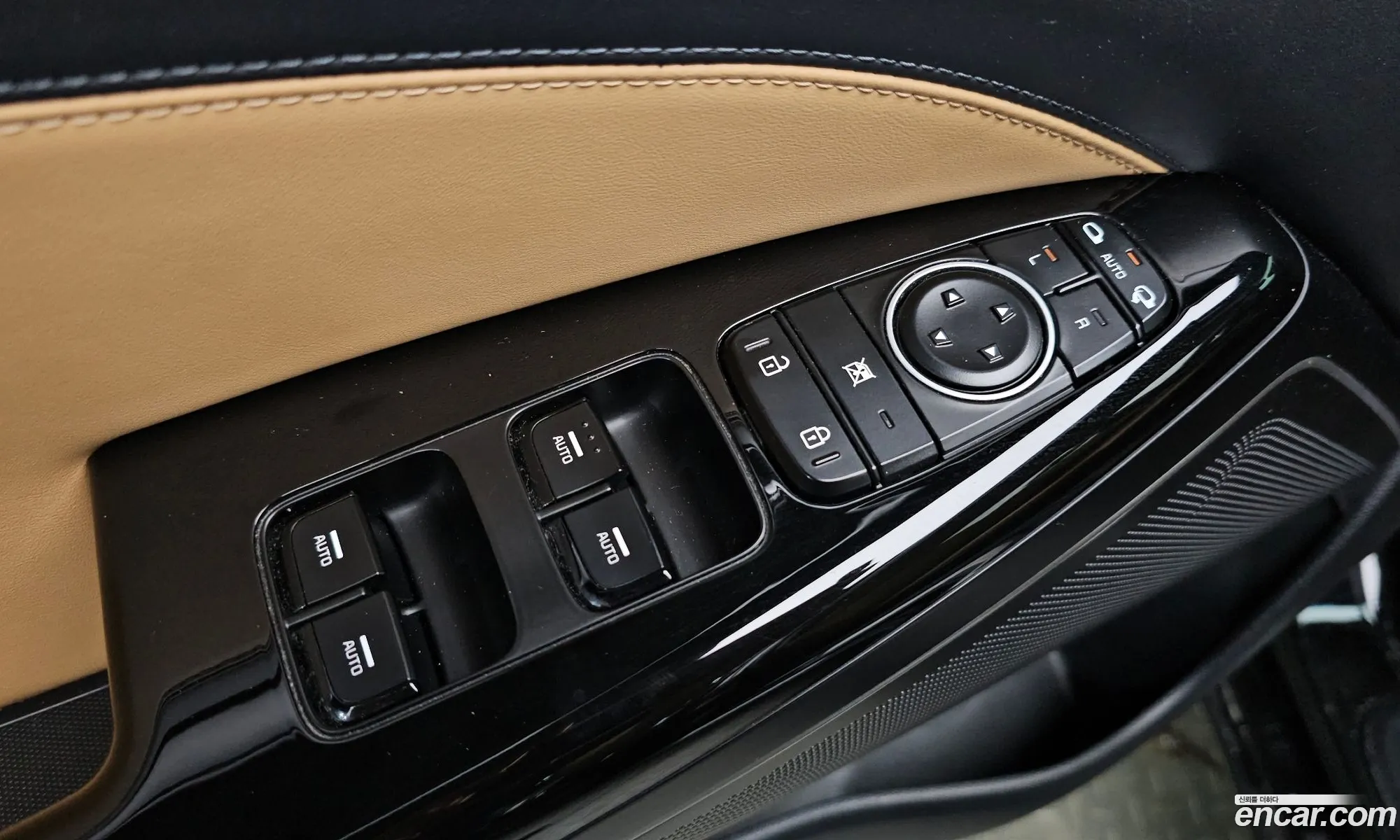 Kia K7 Premier 2019 KNALC41BBLA190358 — 24