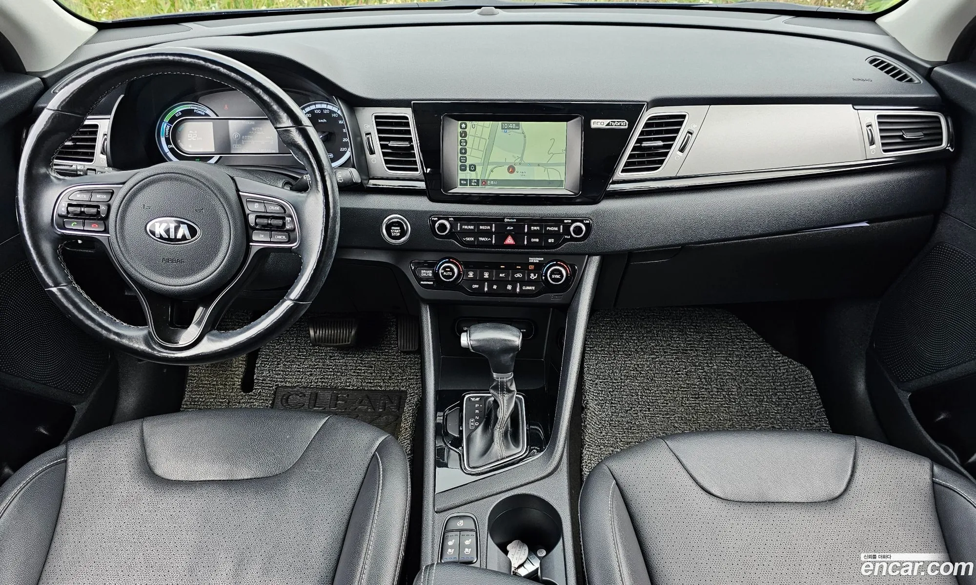 Kia Niro 2016 KNACB81CGHA022692 — 13