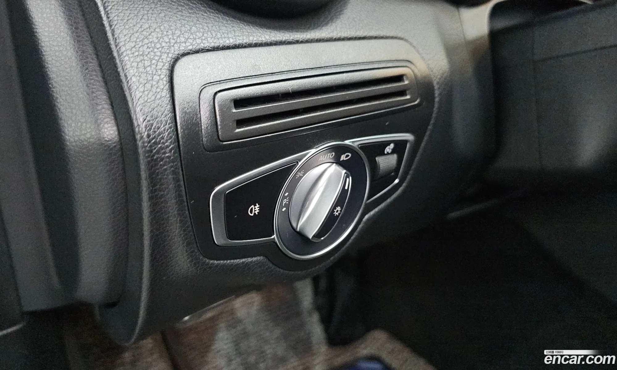 Mercedes-Benz C-Class W205 2019 — 8