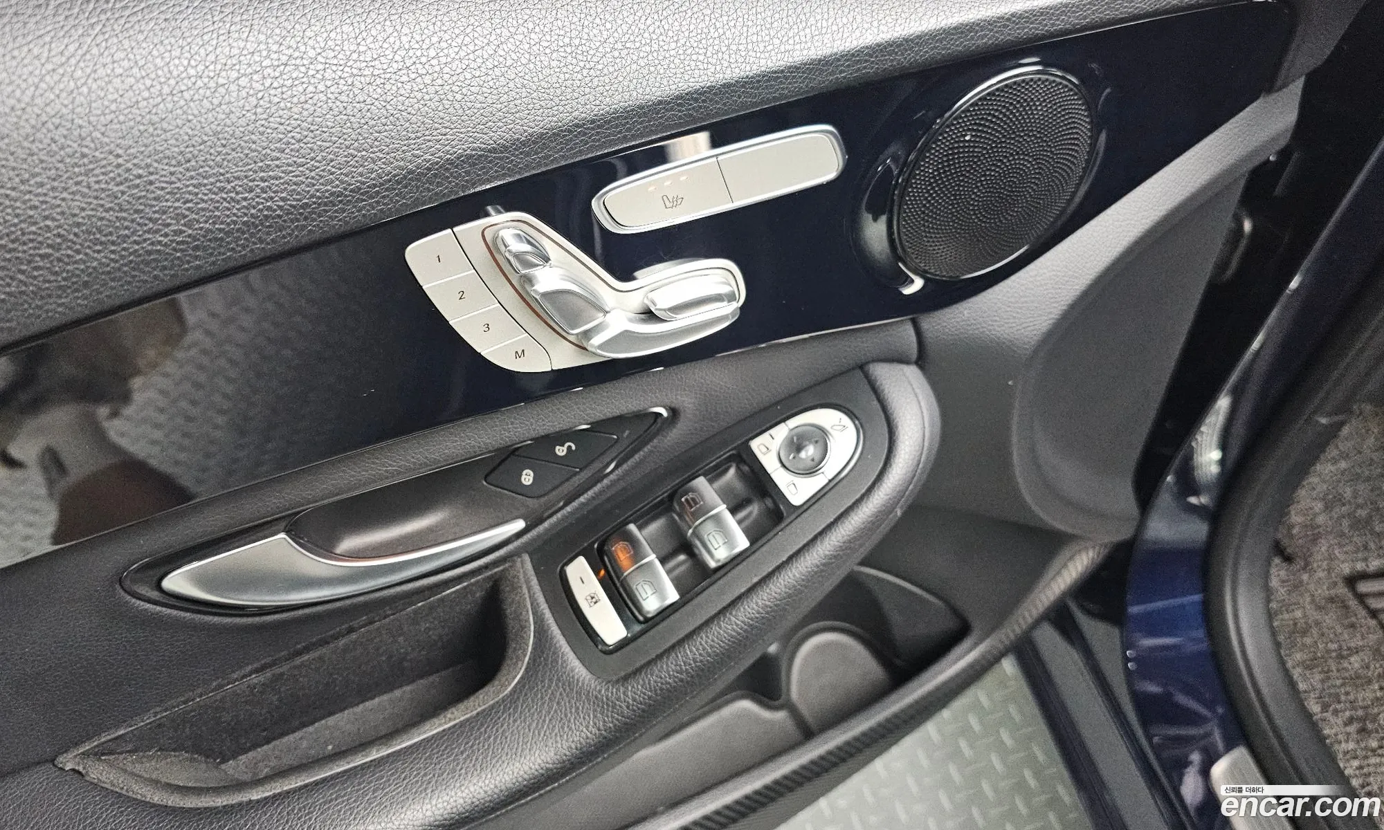 Mercedes-Benz C-Class W205 2019 — 18