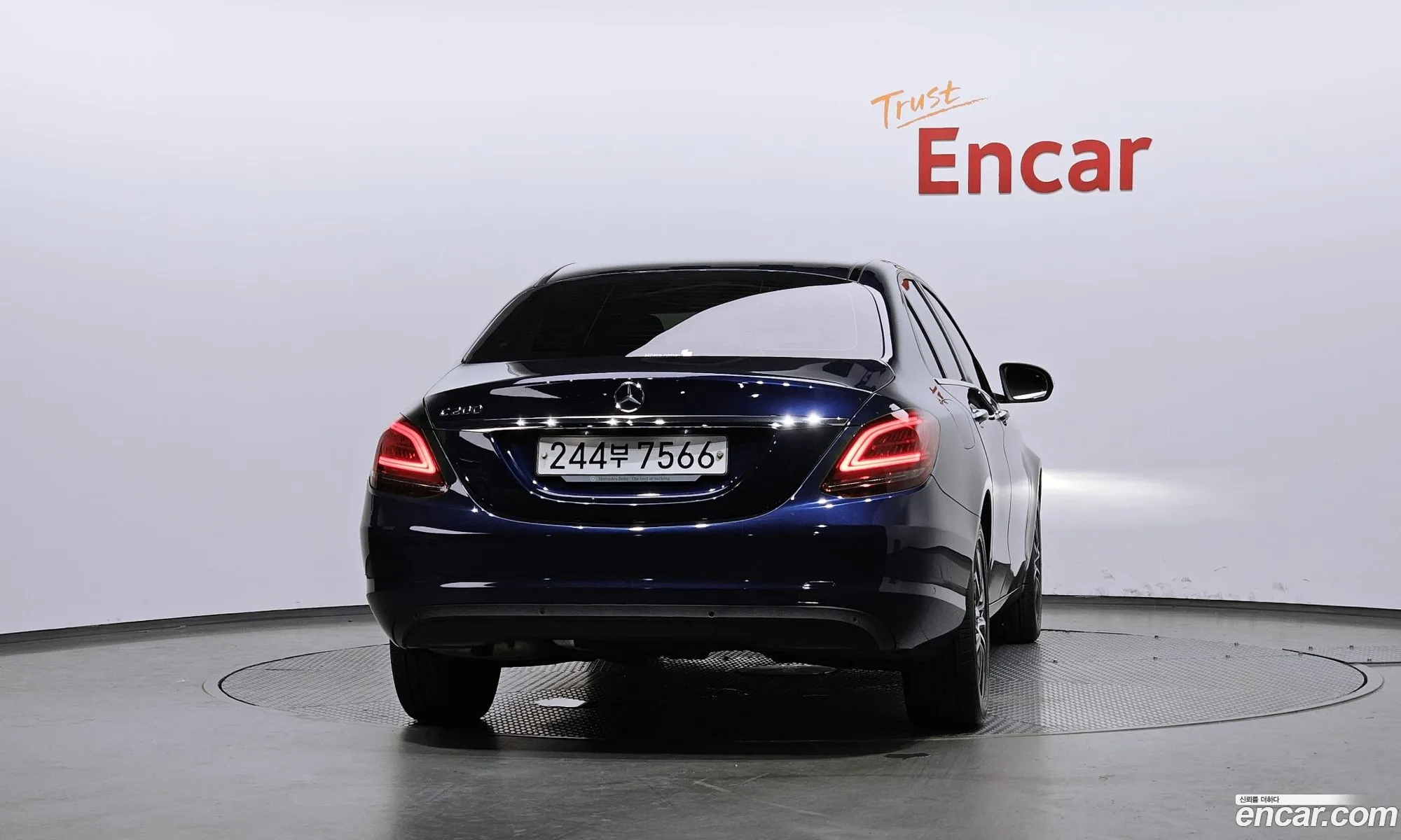 Mercedes-Benz C-Class W205 2019 — 2