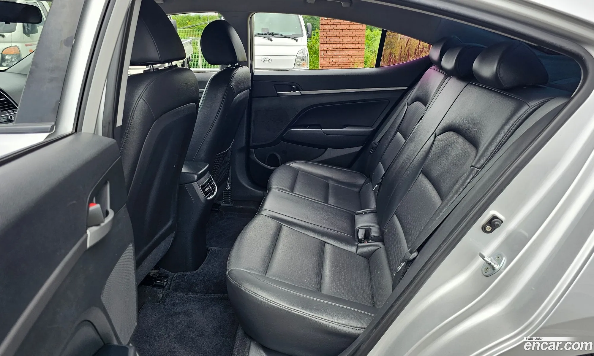 Hyundai Elantra AD 2015 — 7