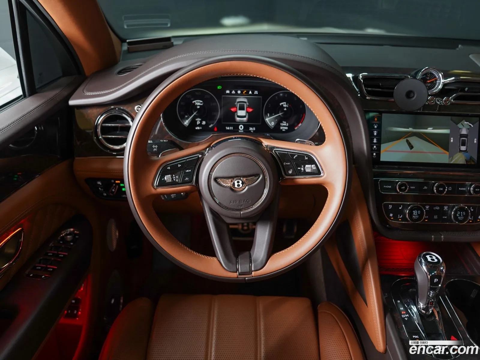 Bentley Bentayga 2022 — 10