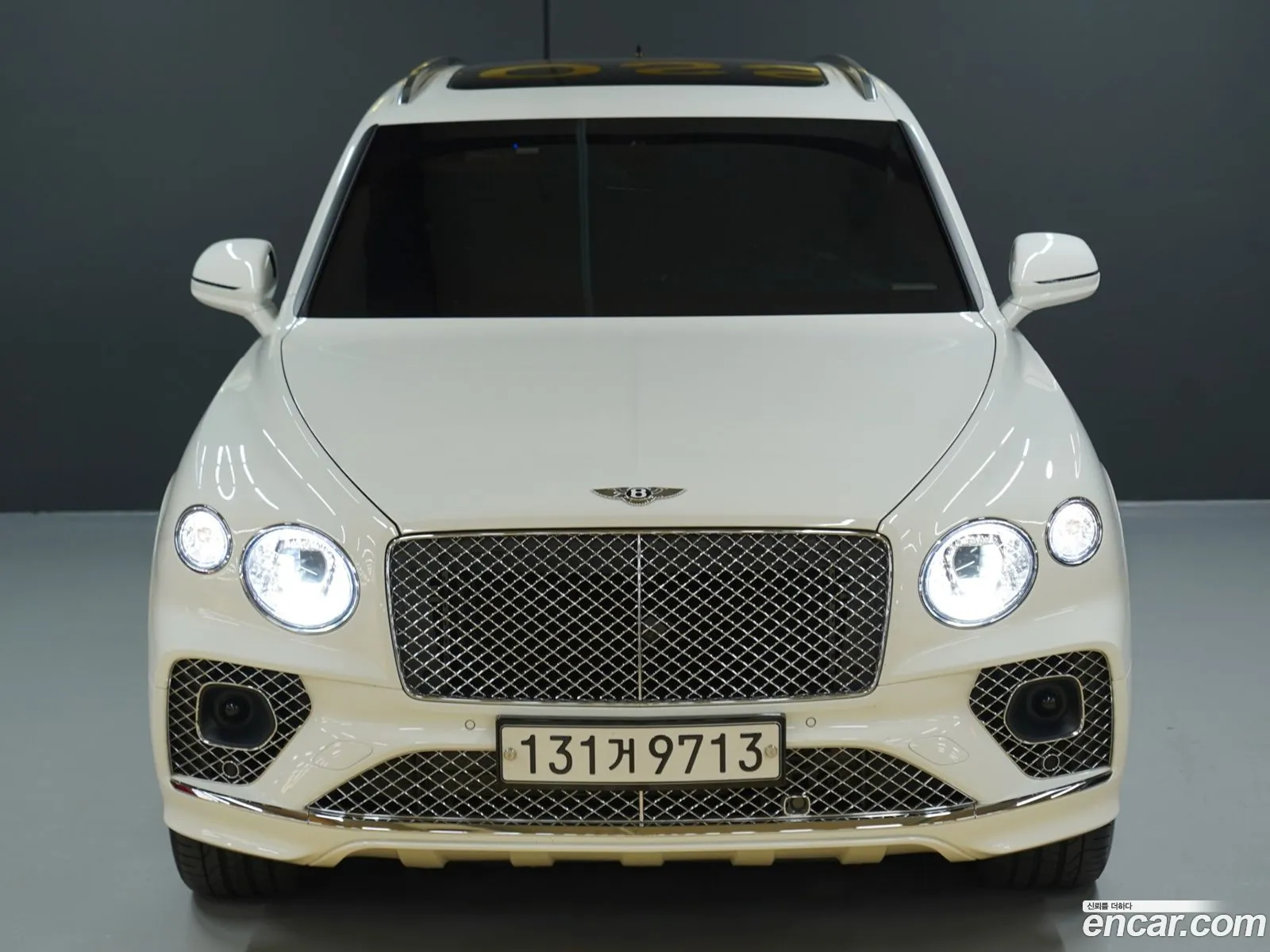 Bentley Bentayga 2022 — 3