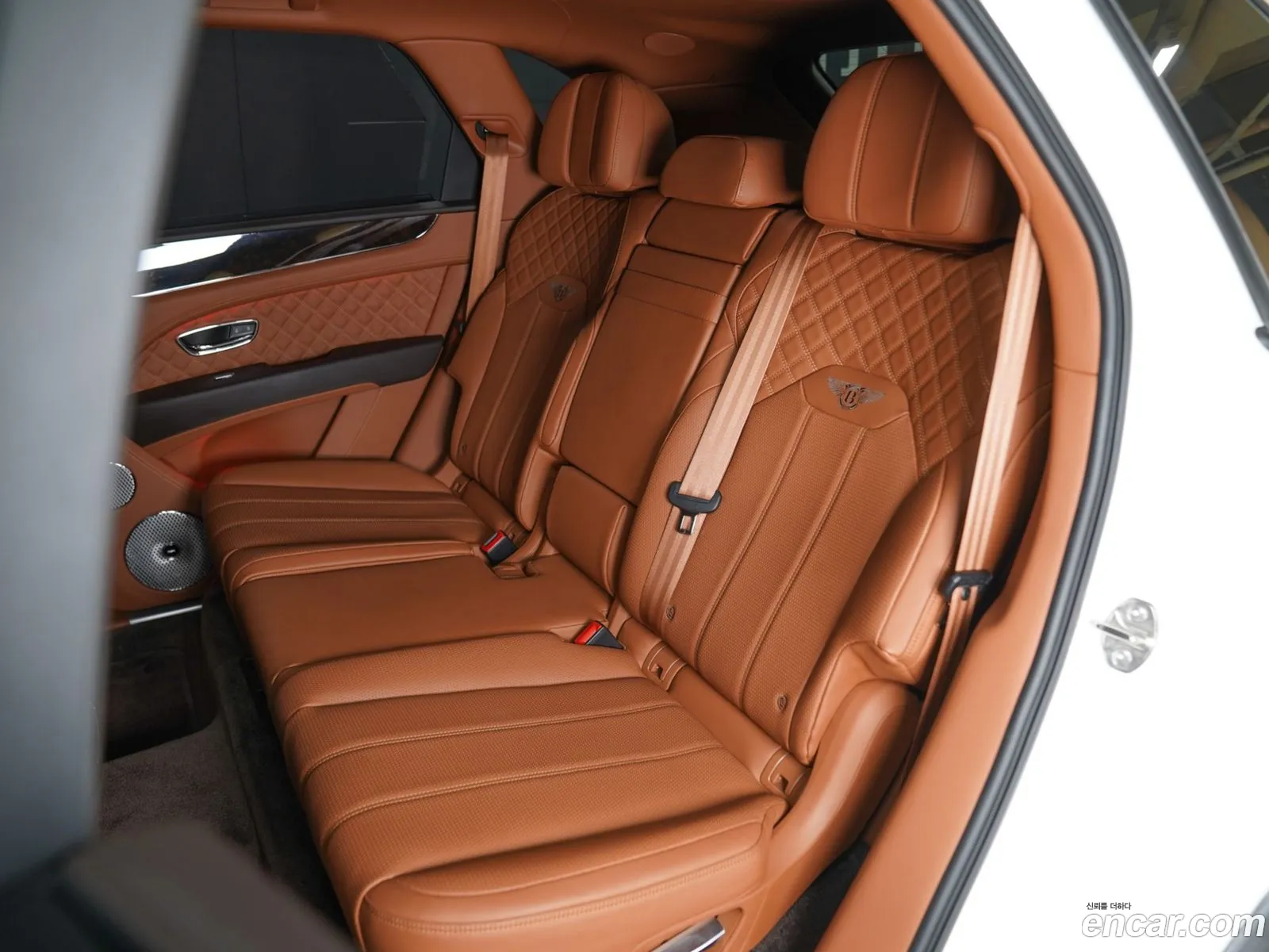 Bentley Bentayga 2022 — 4