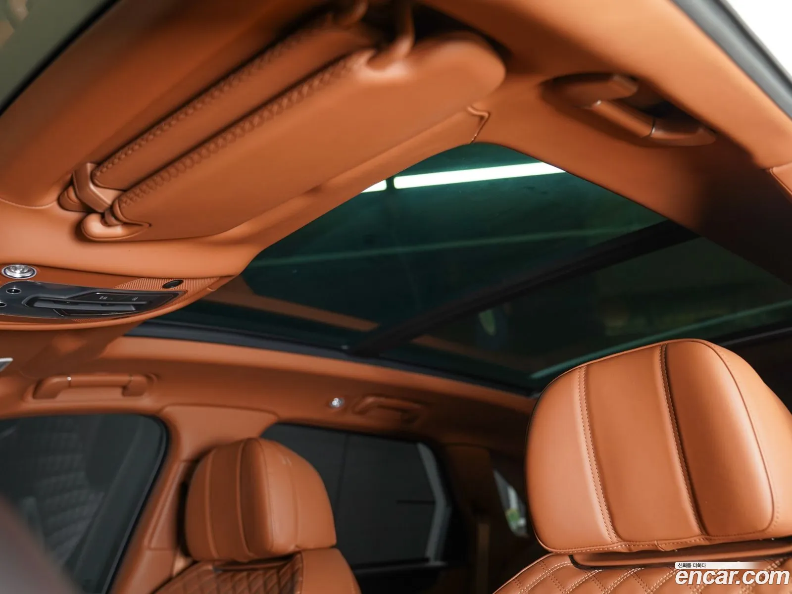 Bentley Bentayga 2022 — 15