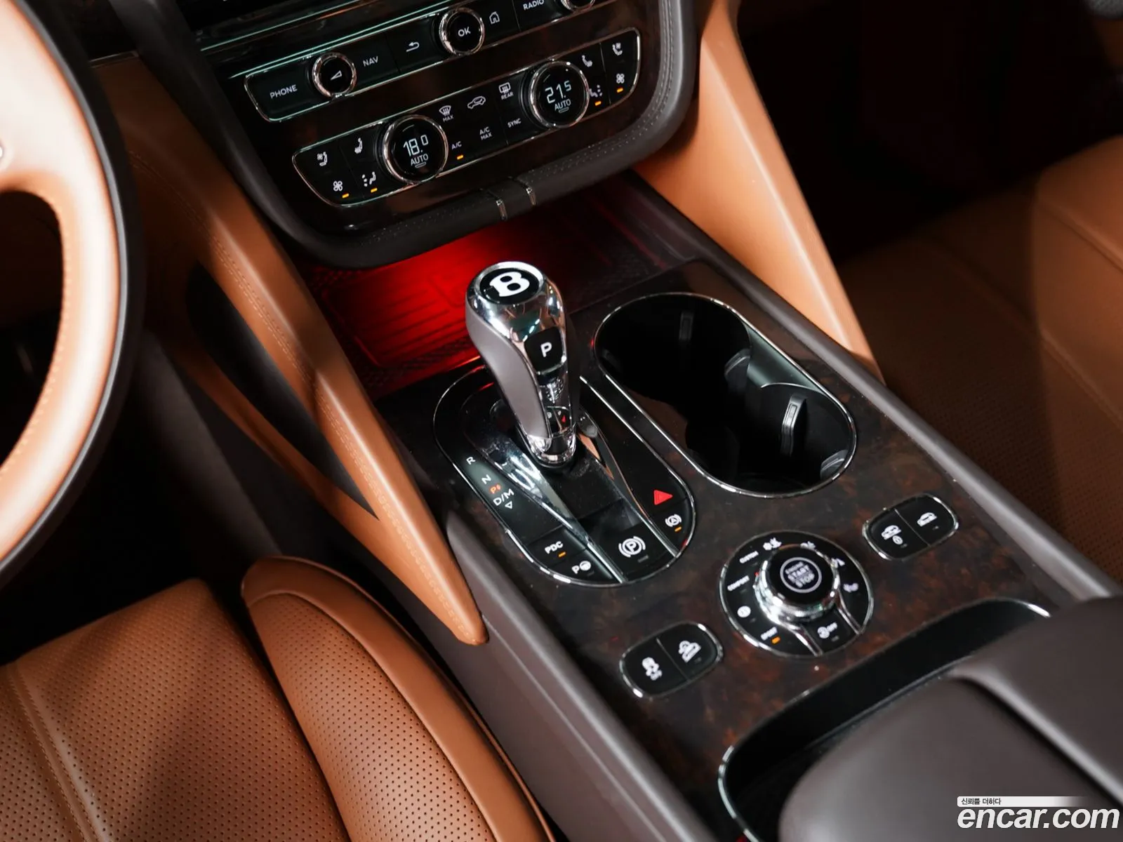 Bentley Bentayga 2022 — 13