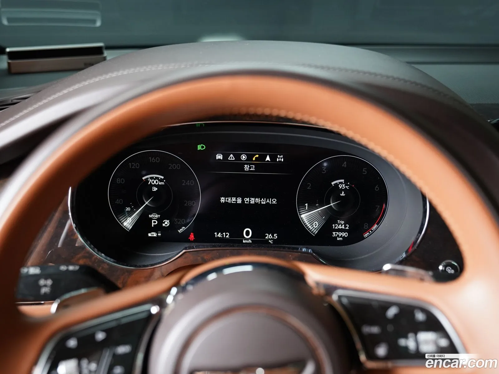 Bentley Bentayga 2022 — 8