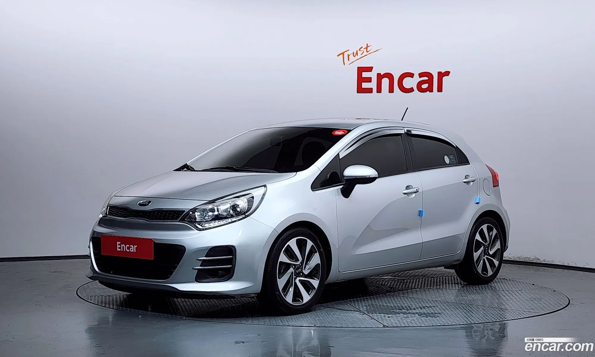 Kia Pride 2015 — 9