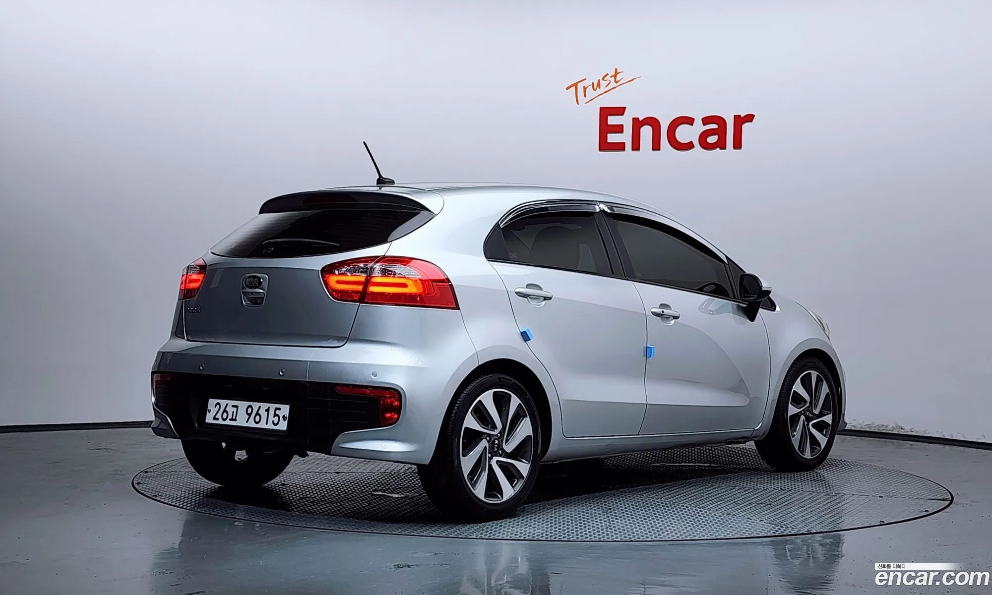 Kia Pride 2015 — 13