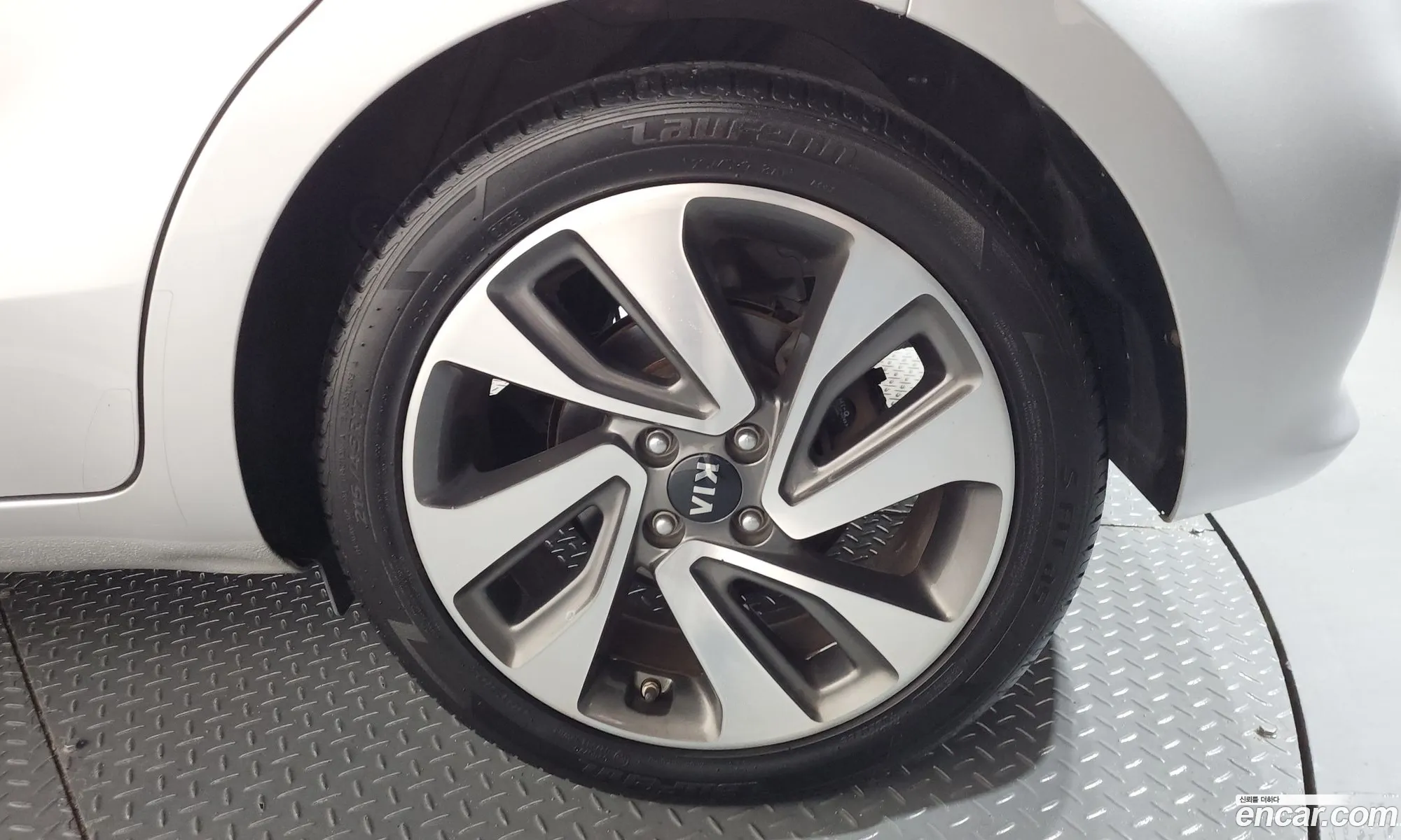 Kia Pride 2015 — 34