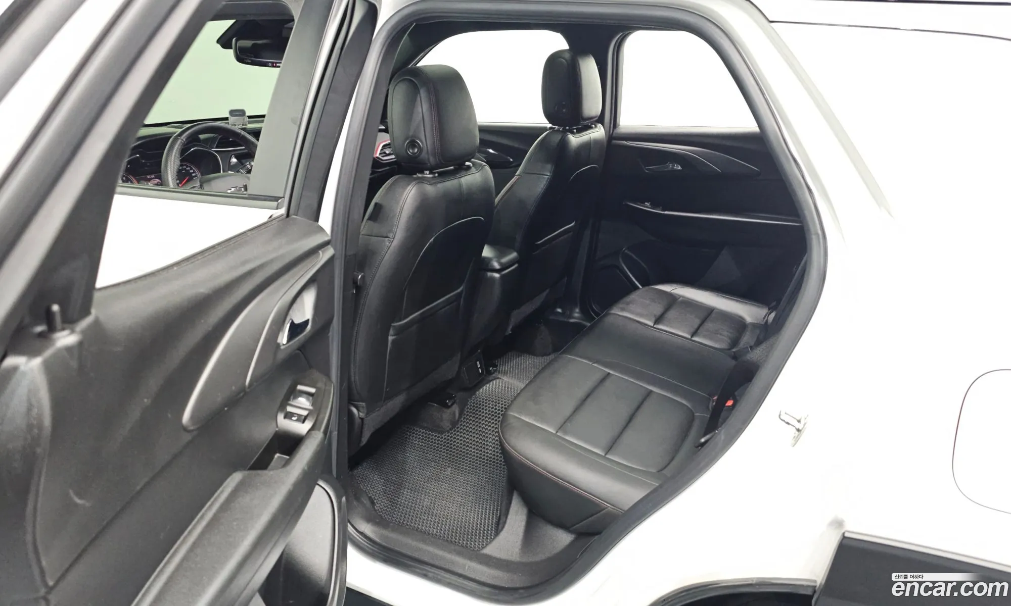 Chevrolet (GM Daewoo) Trailblazer 2021 — 31