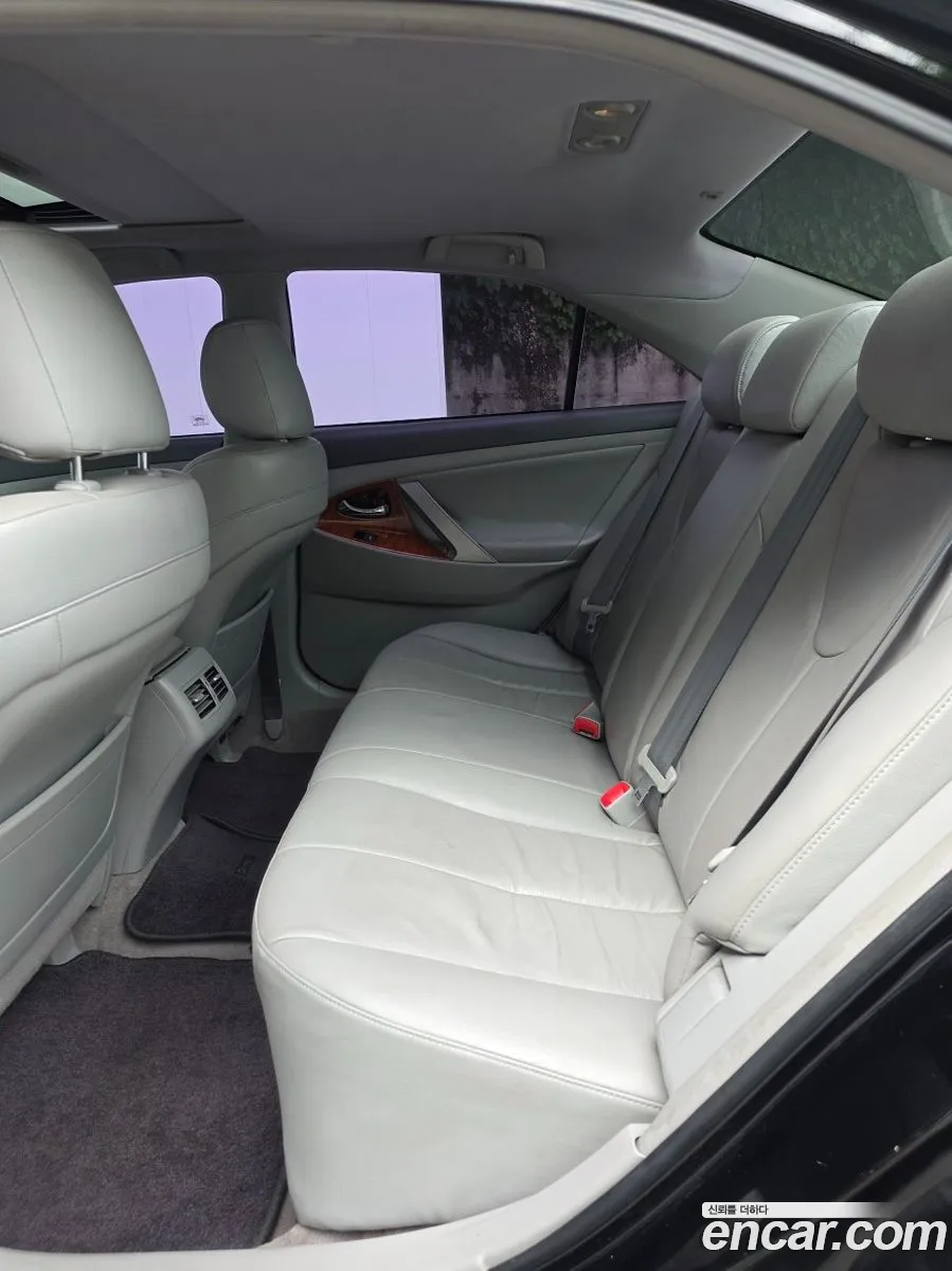Toyota Camry 2010 — 3