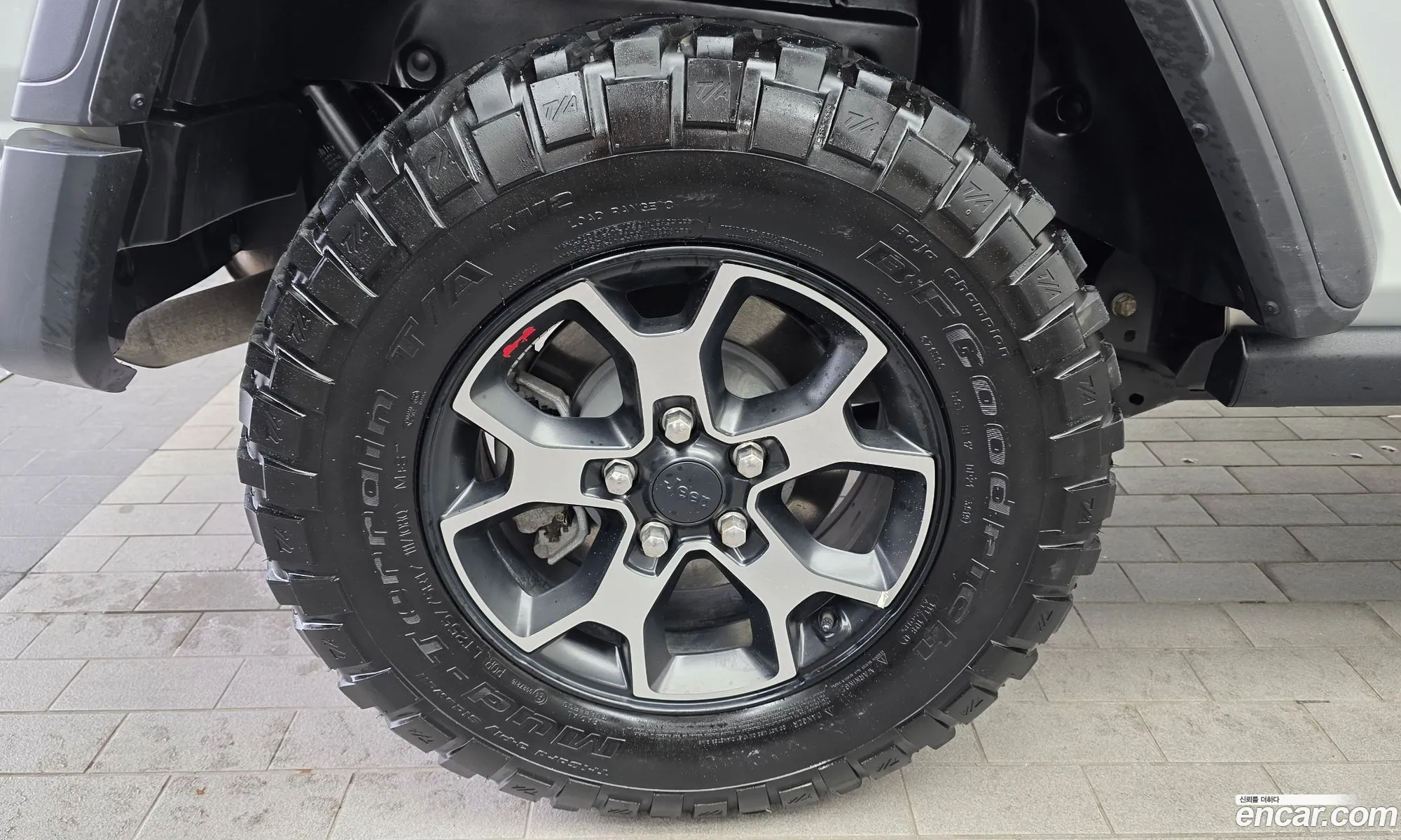 Jeep Wrangler 2020 — 15