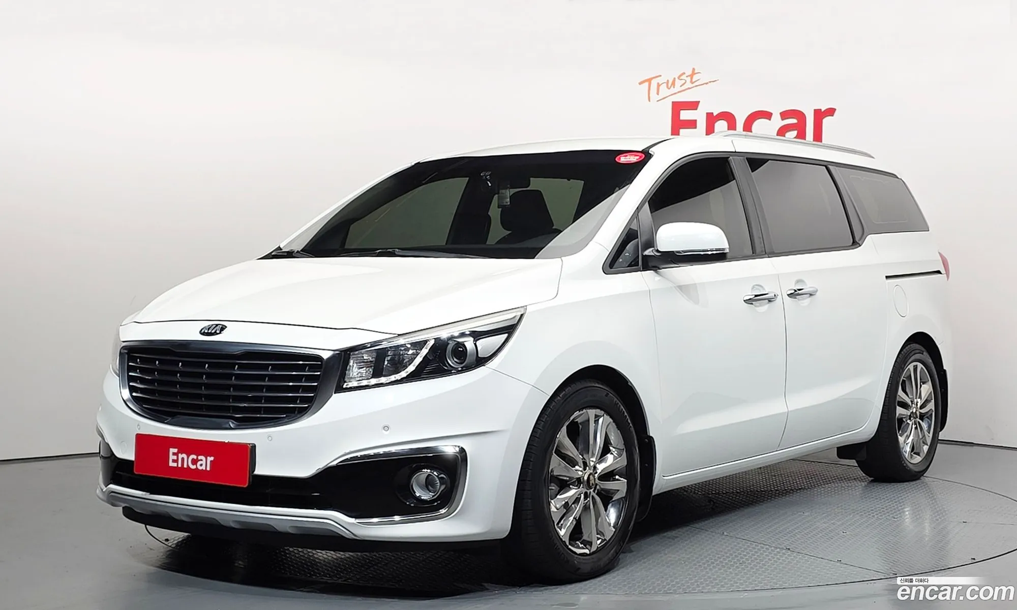 Kia Carnival 2014 — 29