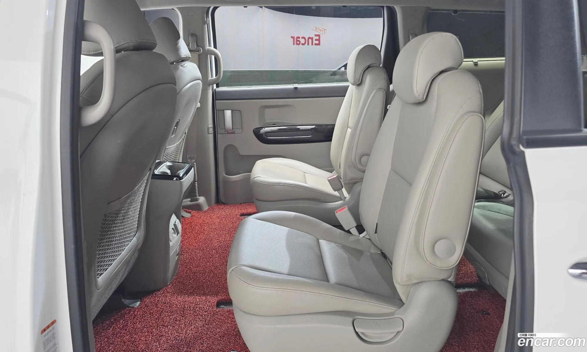 Kia Carnival 2014 — 14