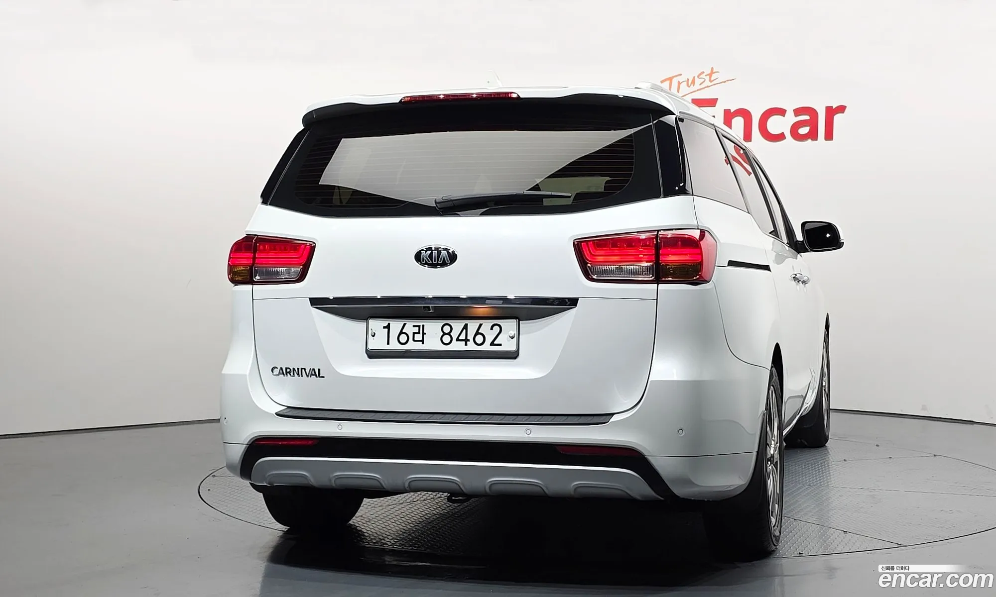 Kia Carnival 2014 — 8