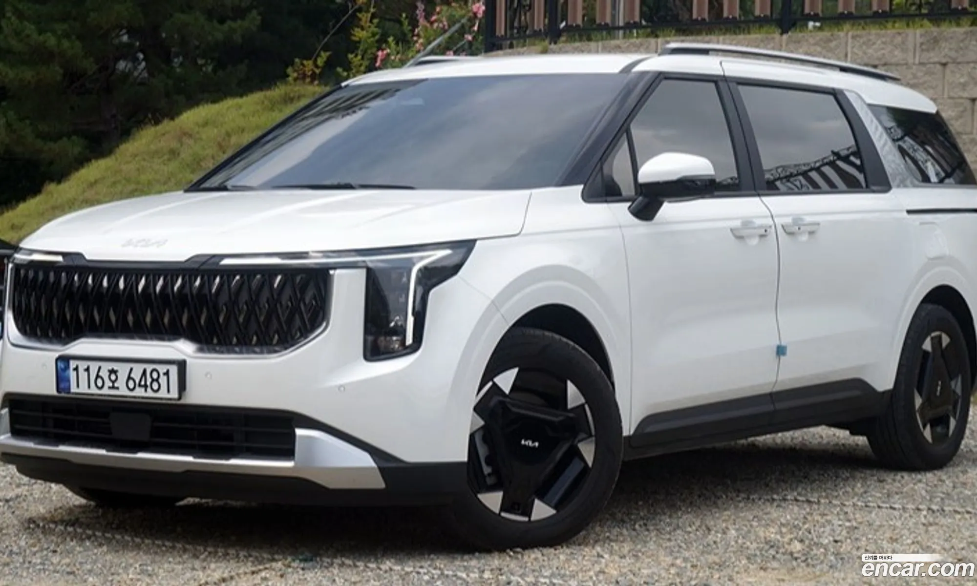 Kia Carnival 2025 — 8