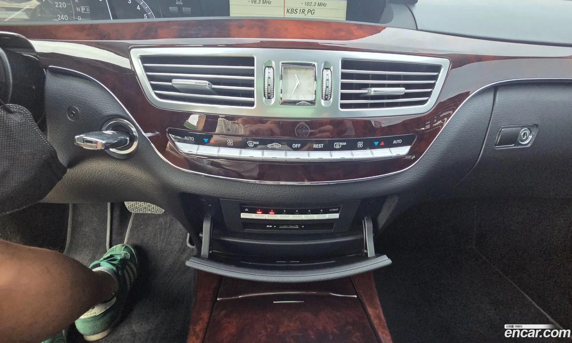 Mercedes-Benz S-Class W221 2010 — 8
