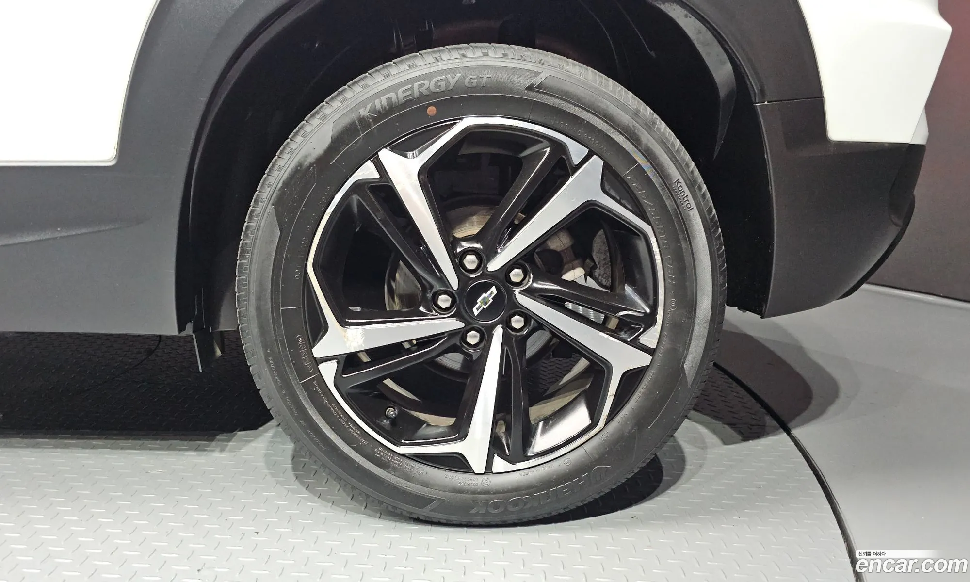 Chevrolet (GM Daewoo) Trailblazer 2022 — 16