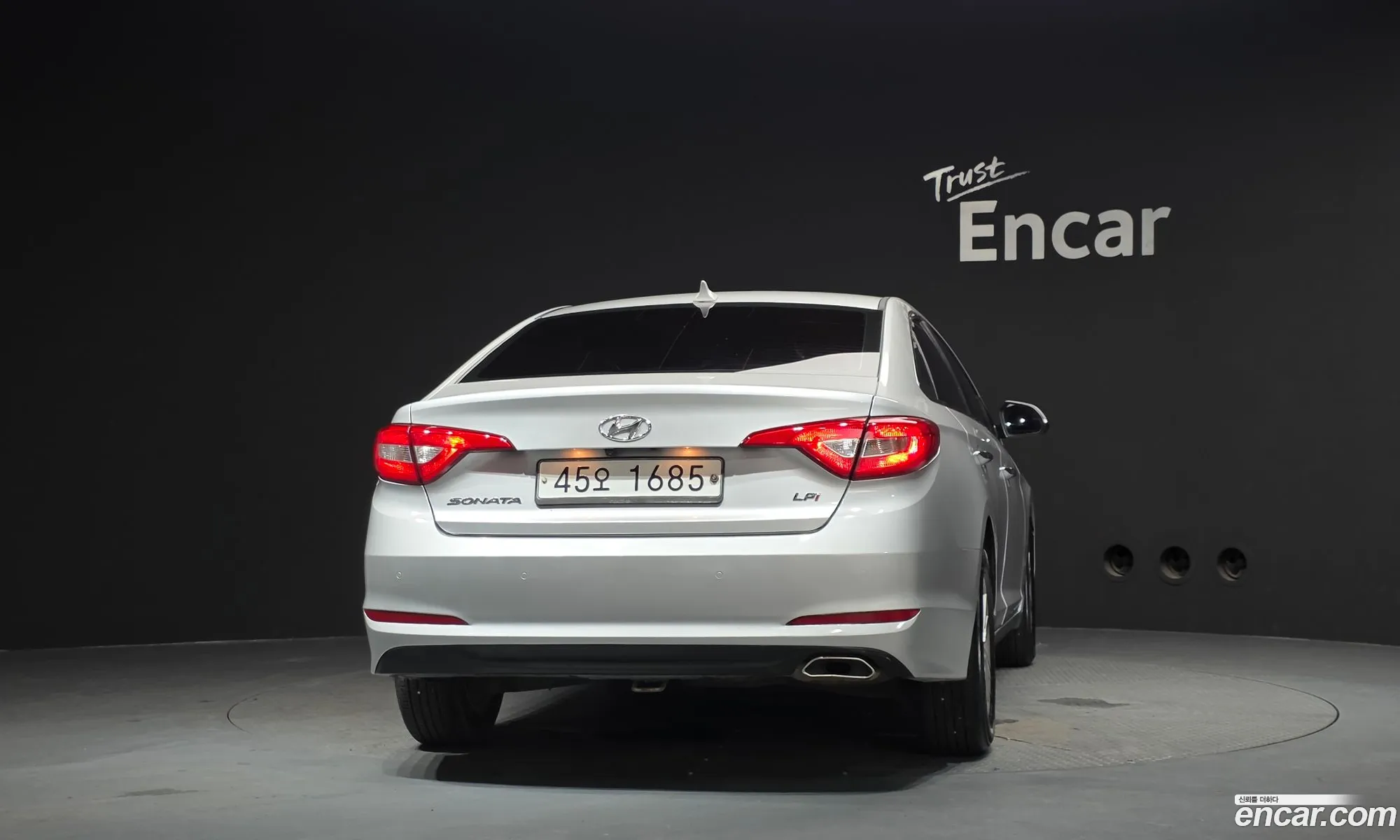 Hyundai LF Sonata 2014 — 13