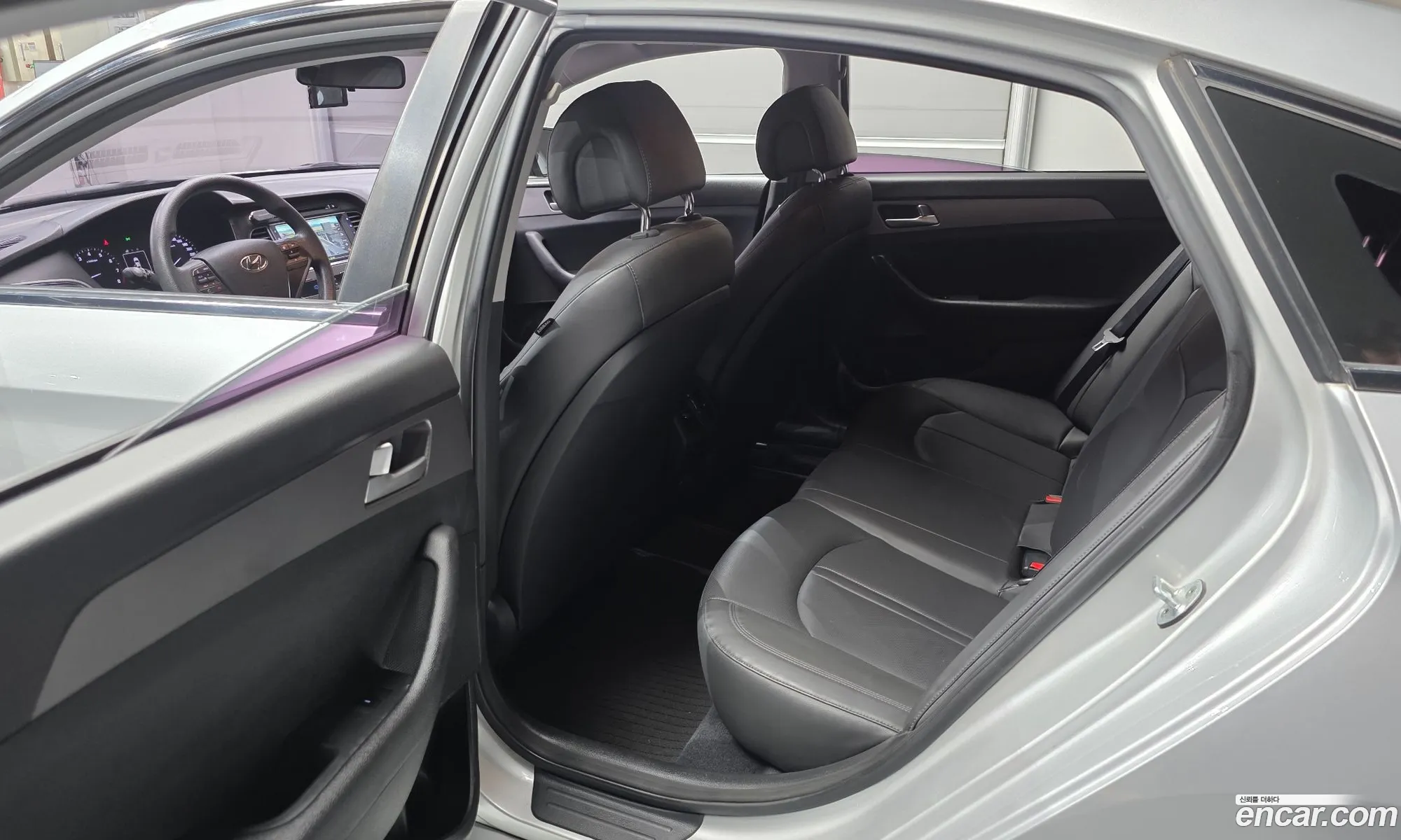 Hyundai LF Sonata 2014 — 14