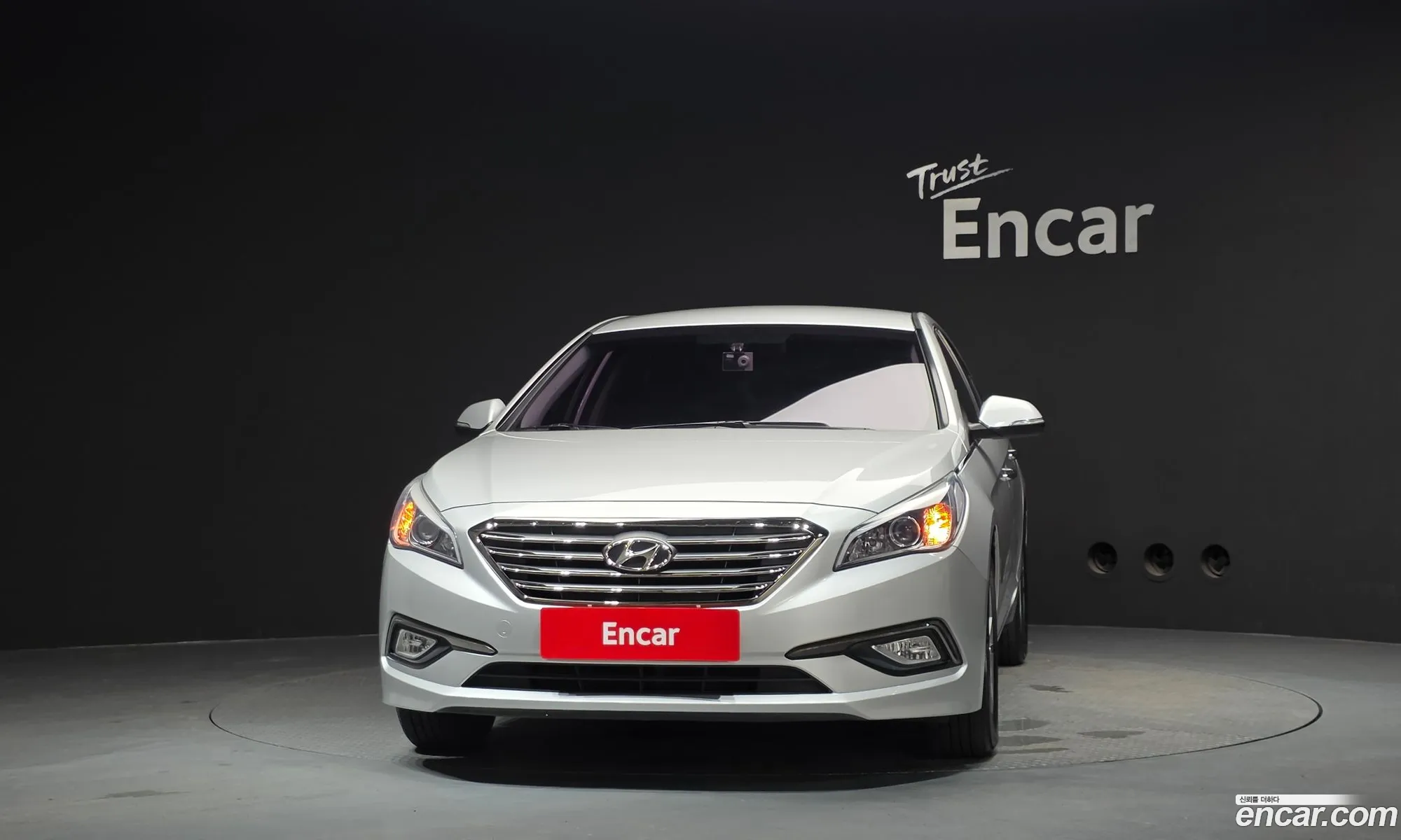 Hyundai LF Sonata 2014 — 15