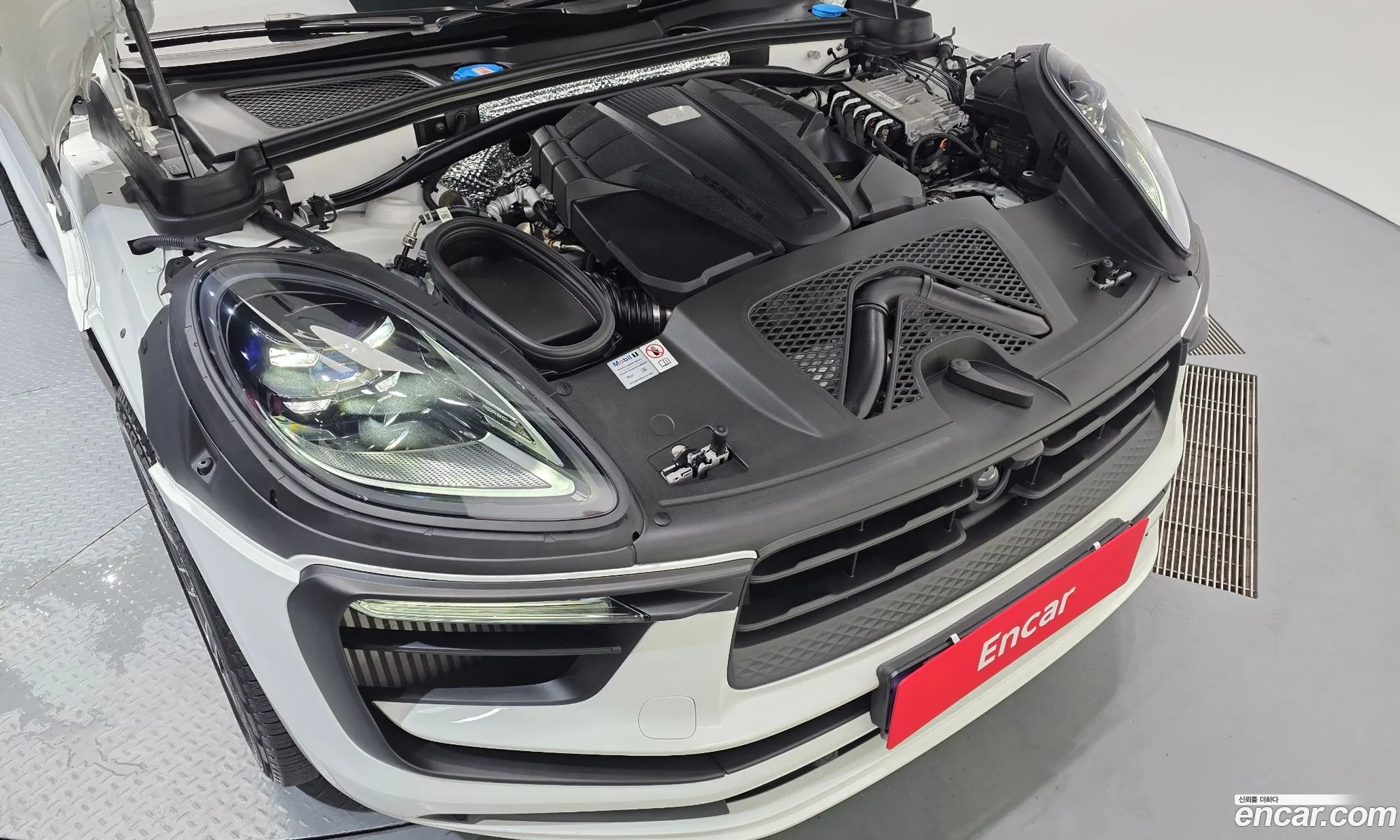 Porsche Macan 2023 WP1AG2951PLB52225 — 4