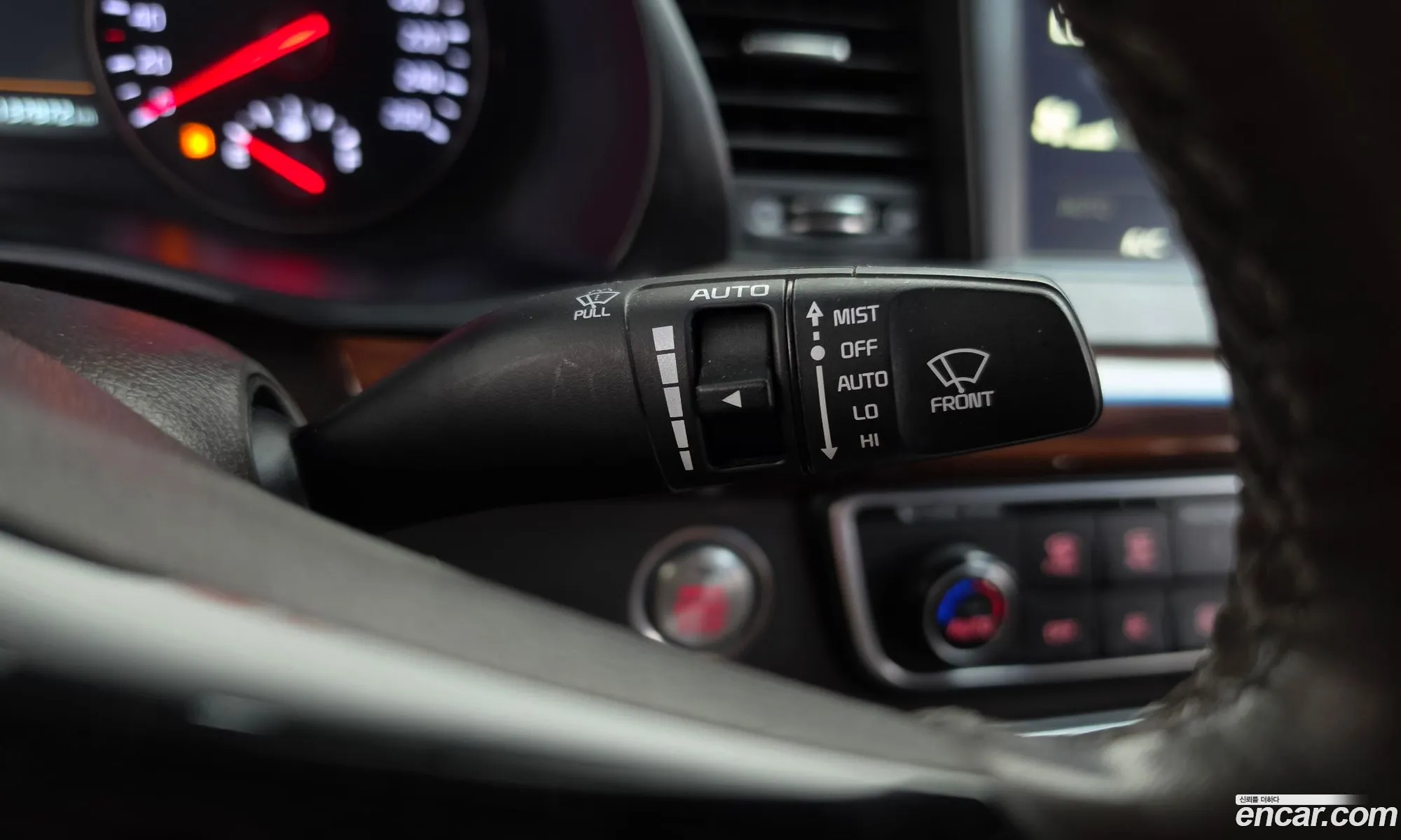 Kia K7 2016 KNALC411BGA050351 — 9