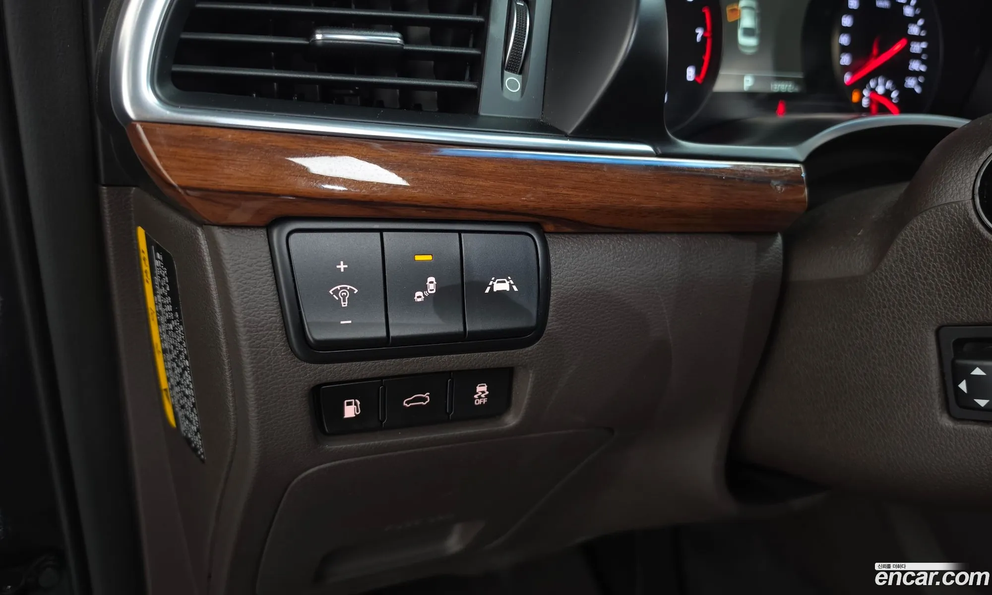 Kia K7 2016 KNALC411BGA050351 — 30