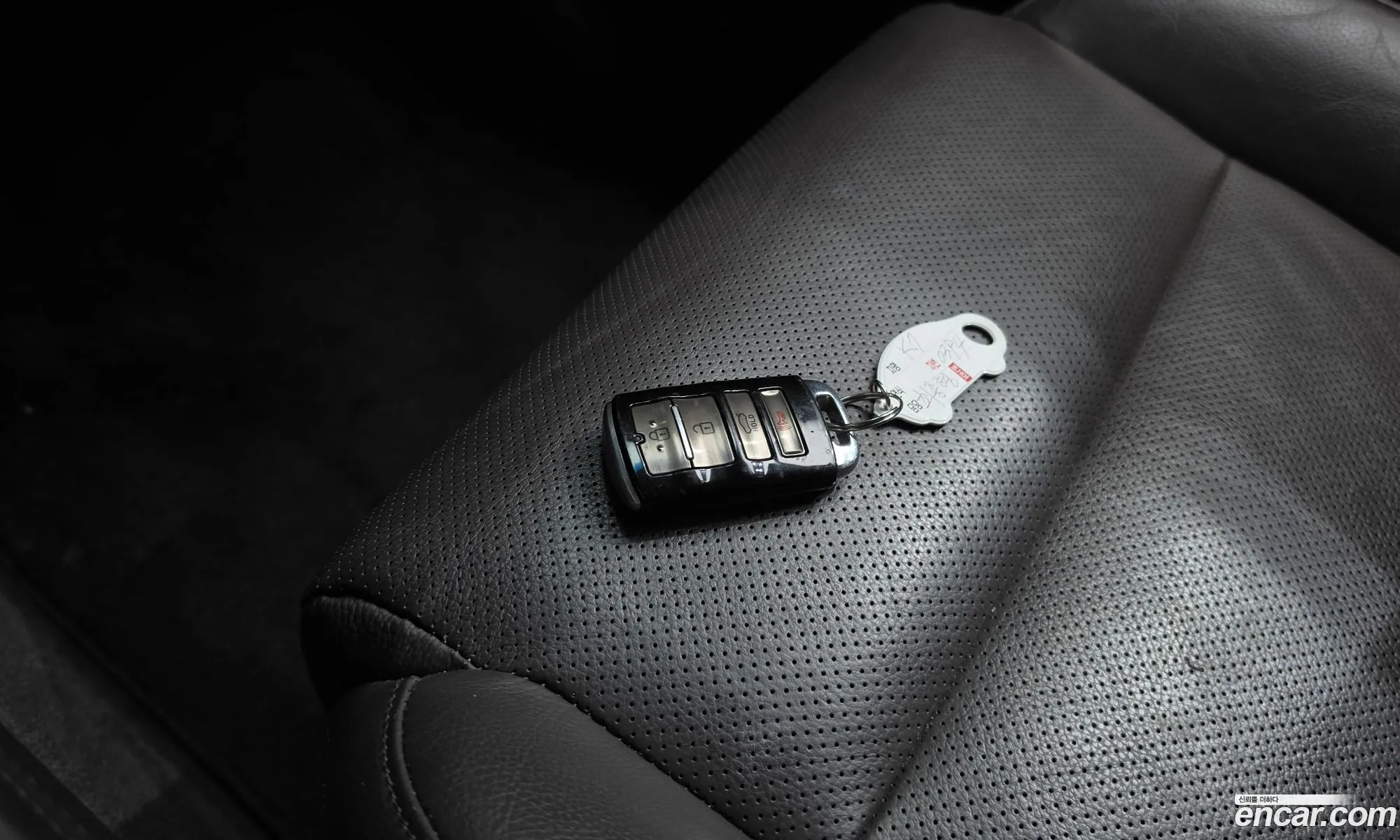 Kia K7 2016 KNALC411BGA050351 — 22