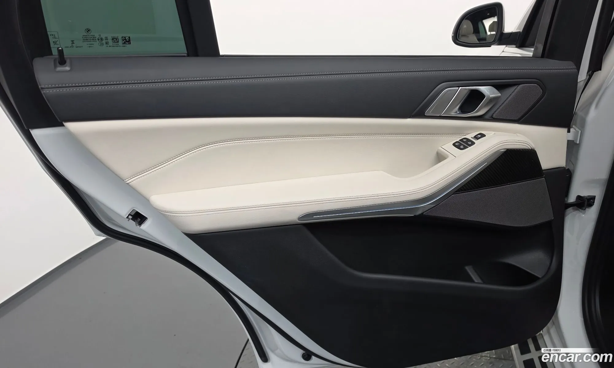 BMW X7 2025 WBA21EM01S9121080 — 19