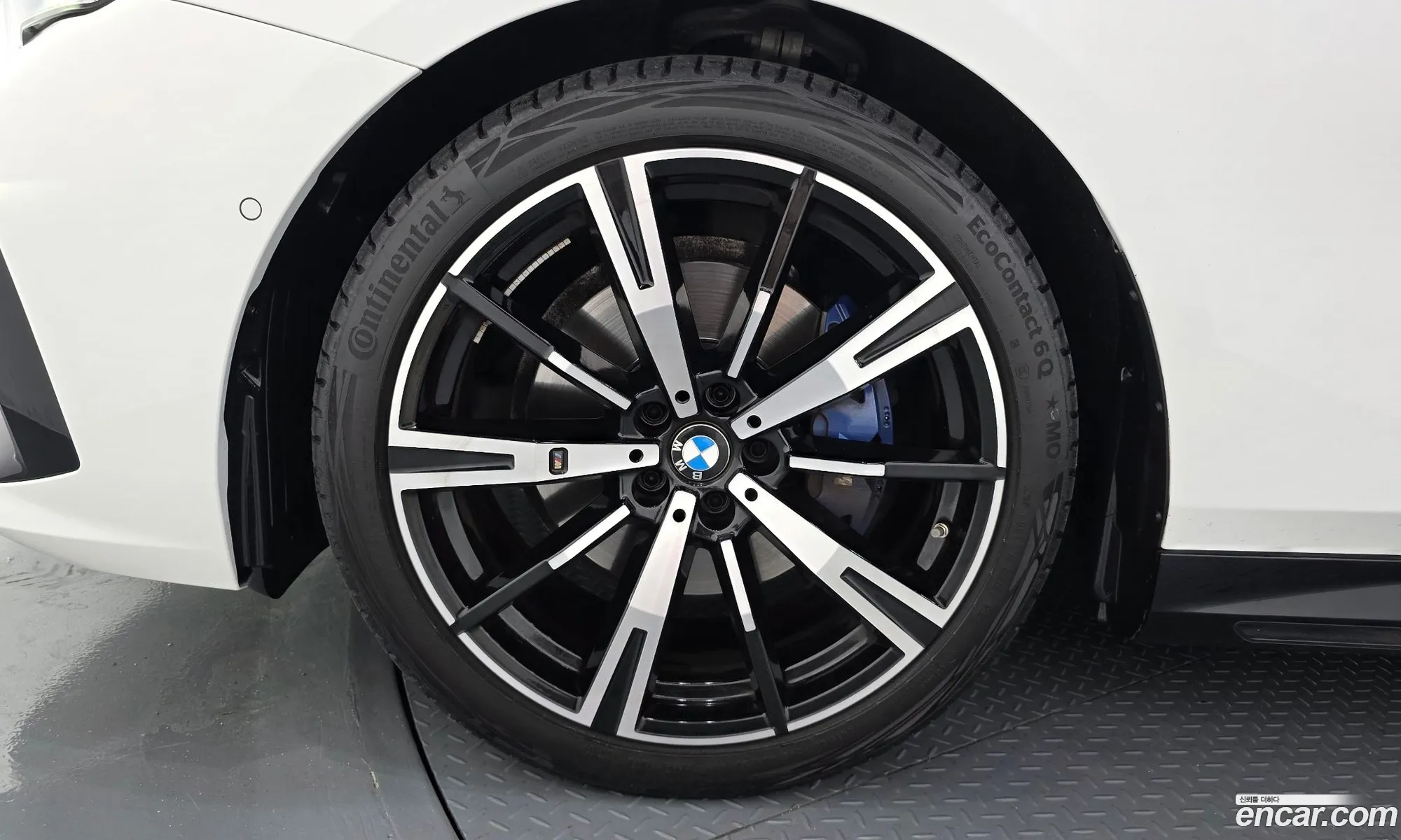 BMW 5 Series 2023 WBA51FJ09RCP10091 — 29