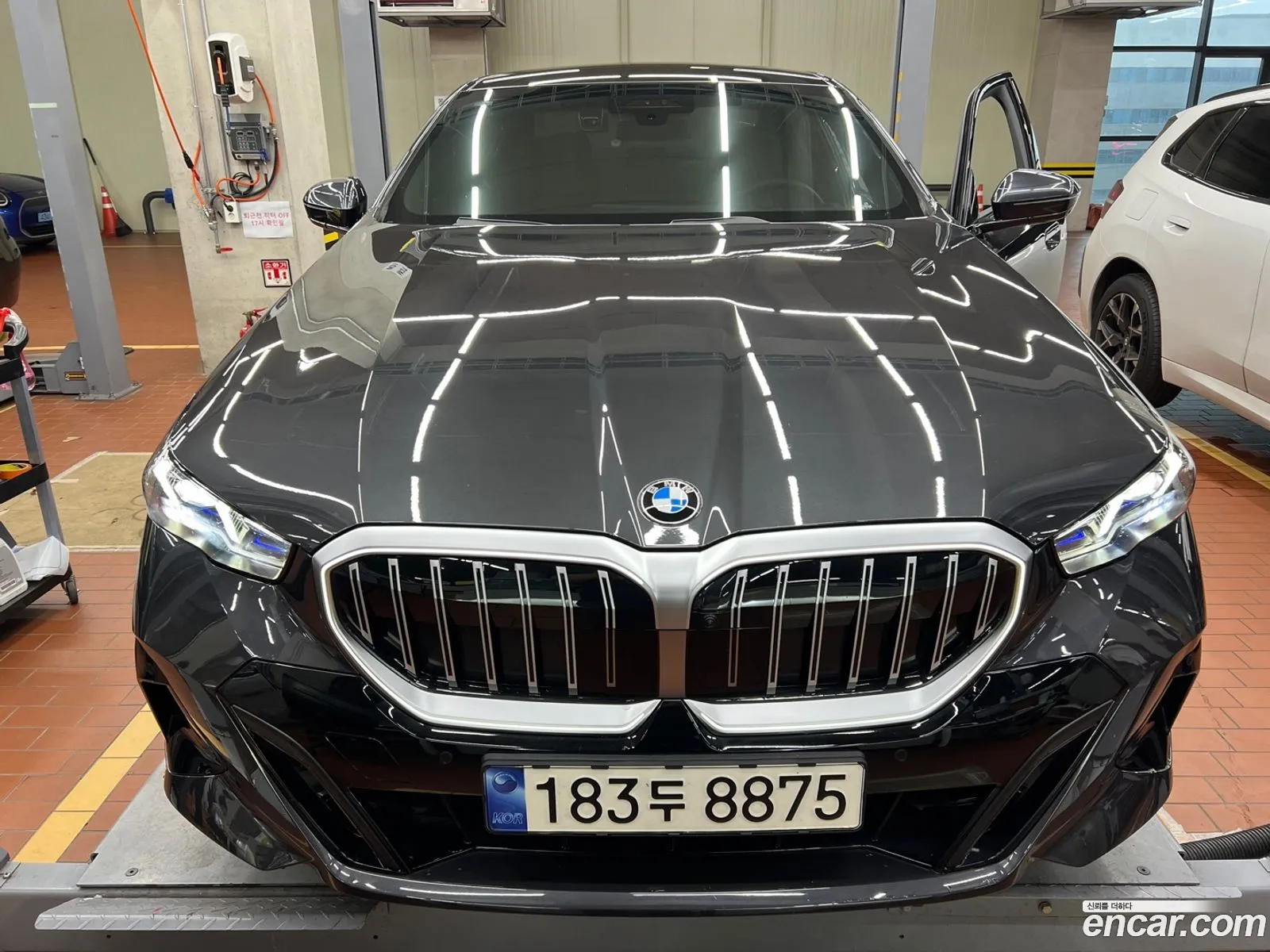 BMW 5 Series 2023 — 2